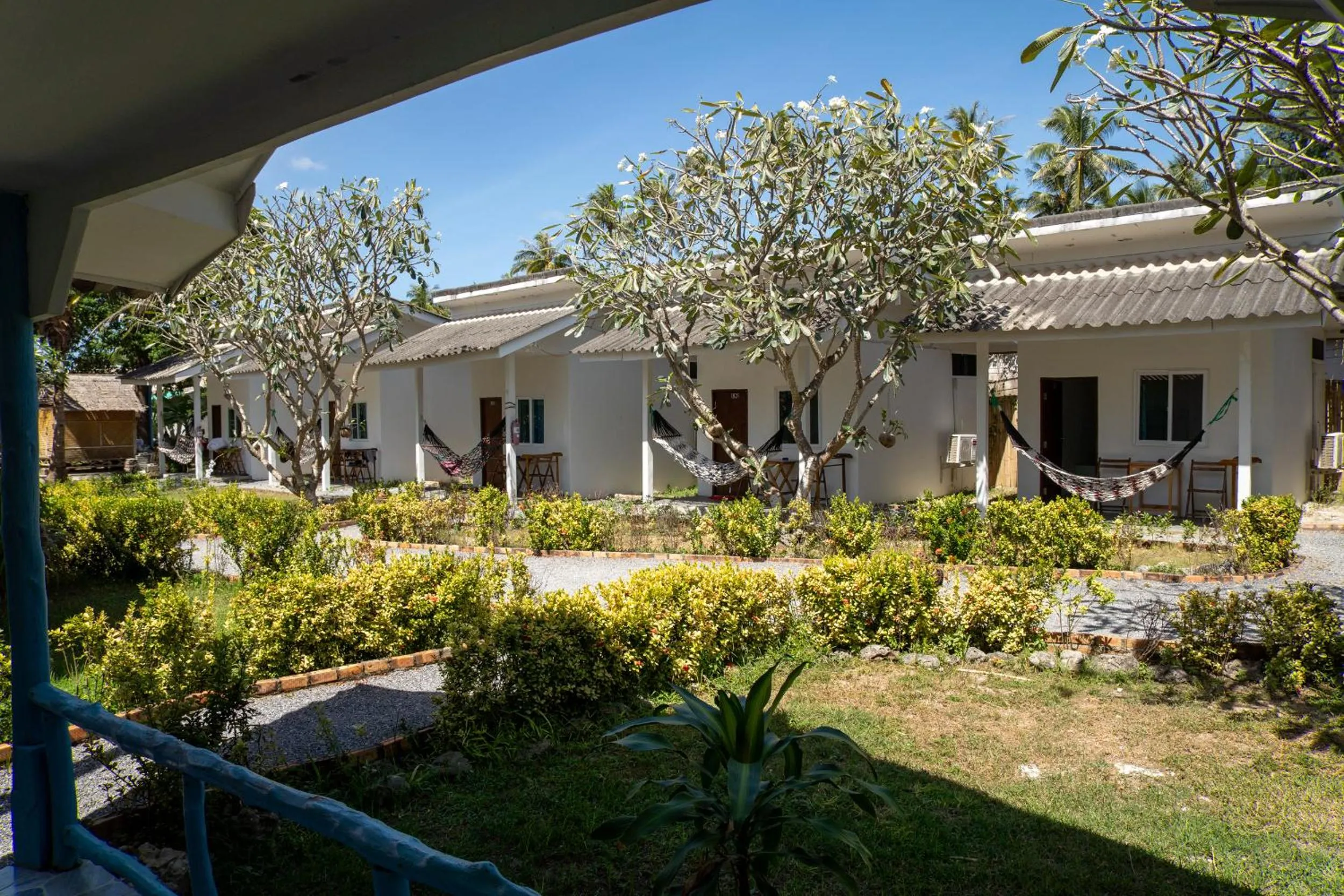 Garden in Isara Lanta Beach Resort