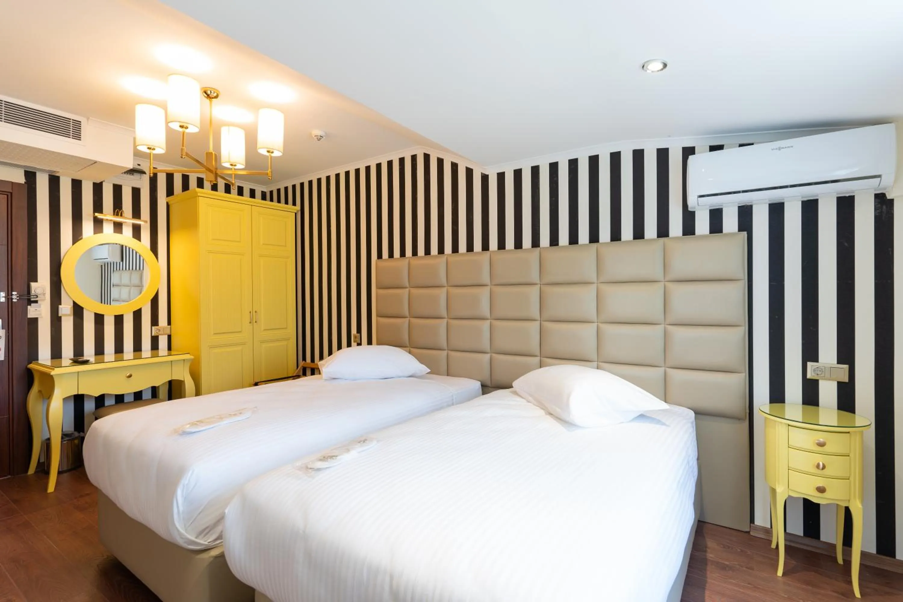 Bed in Motali Life Hotel