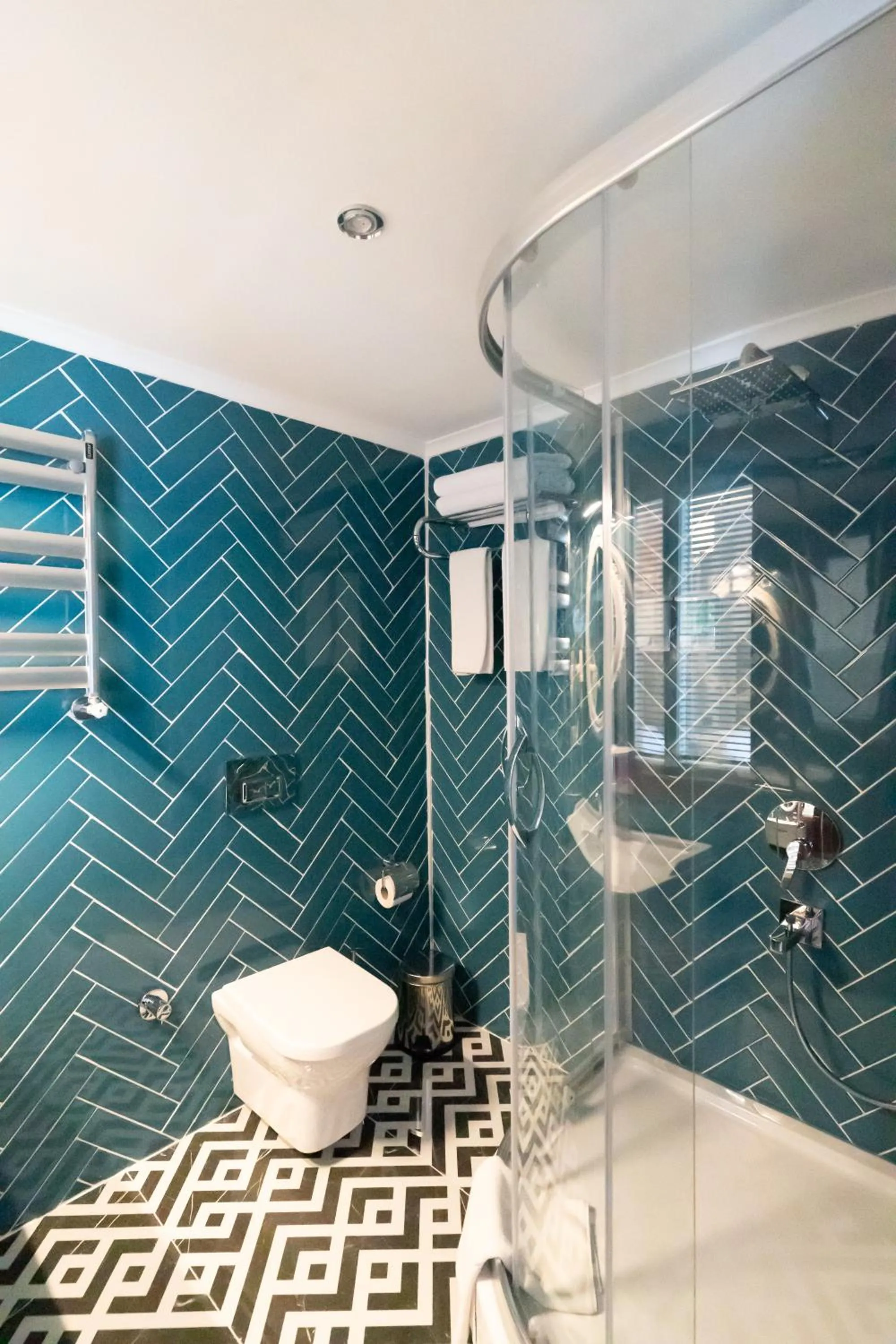 Shower in Motali Life Hotel