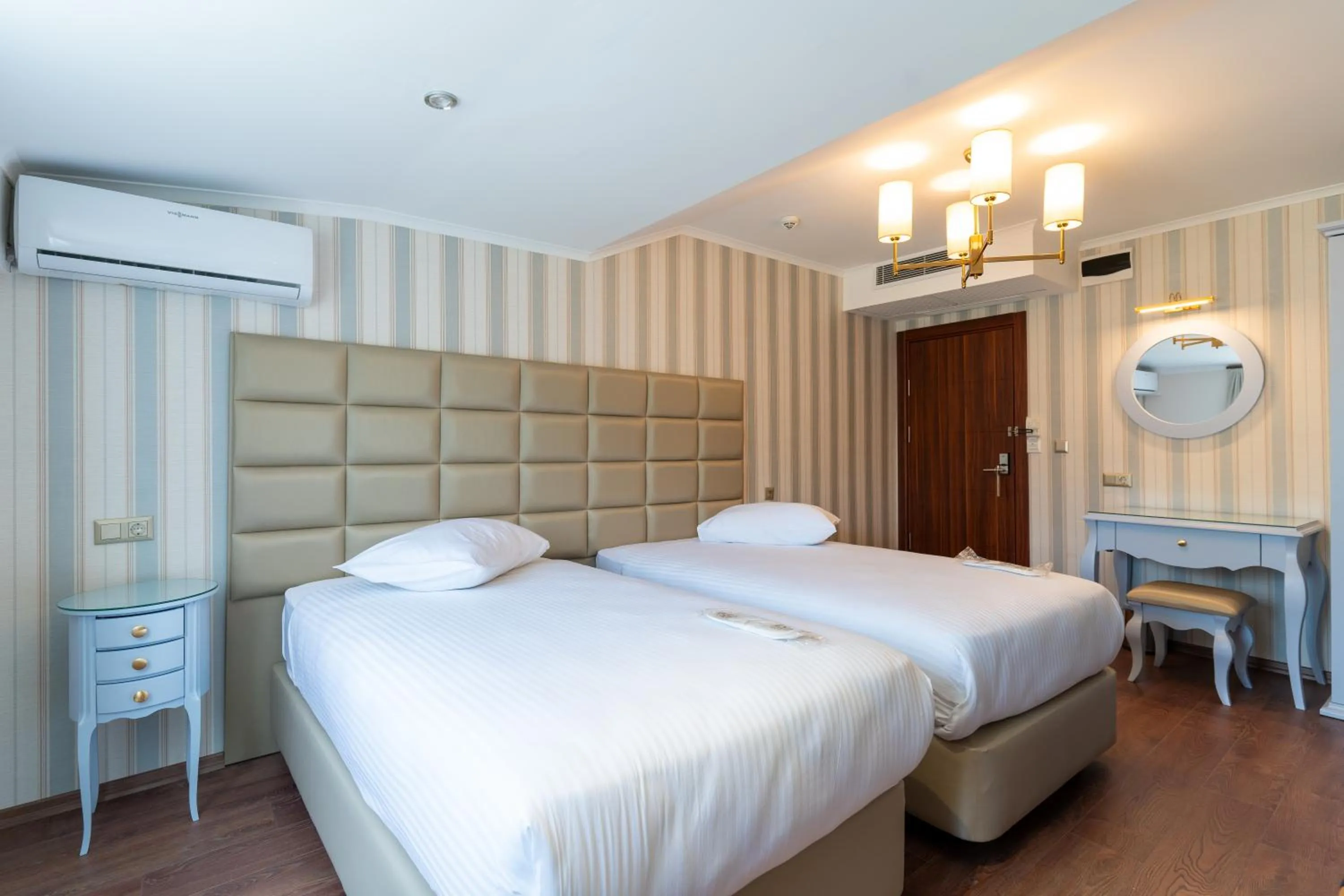 Bed in Motali Life Hotel