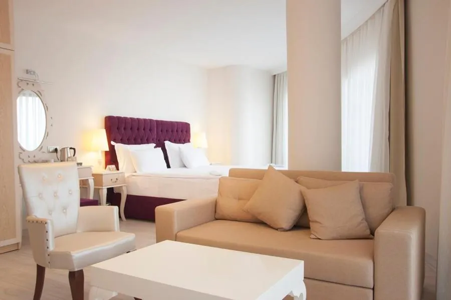 Bed in Motali Life Hotel