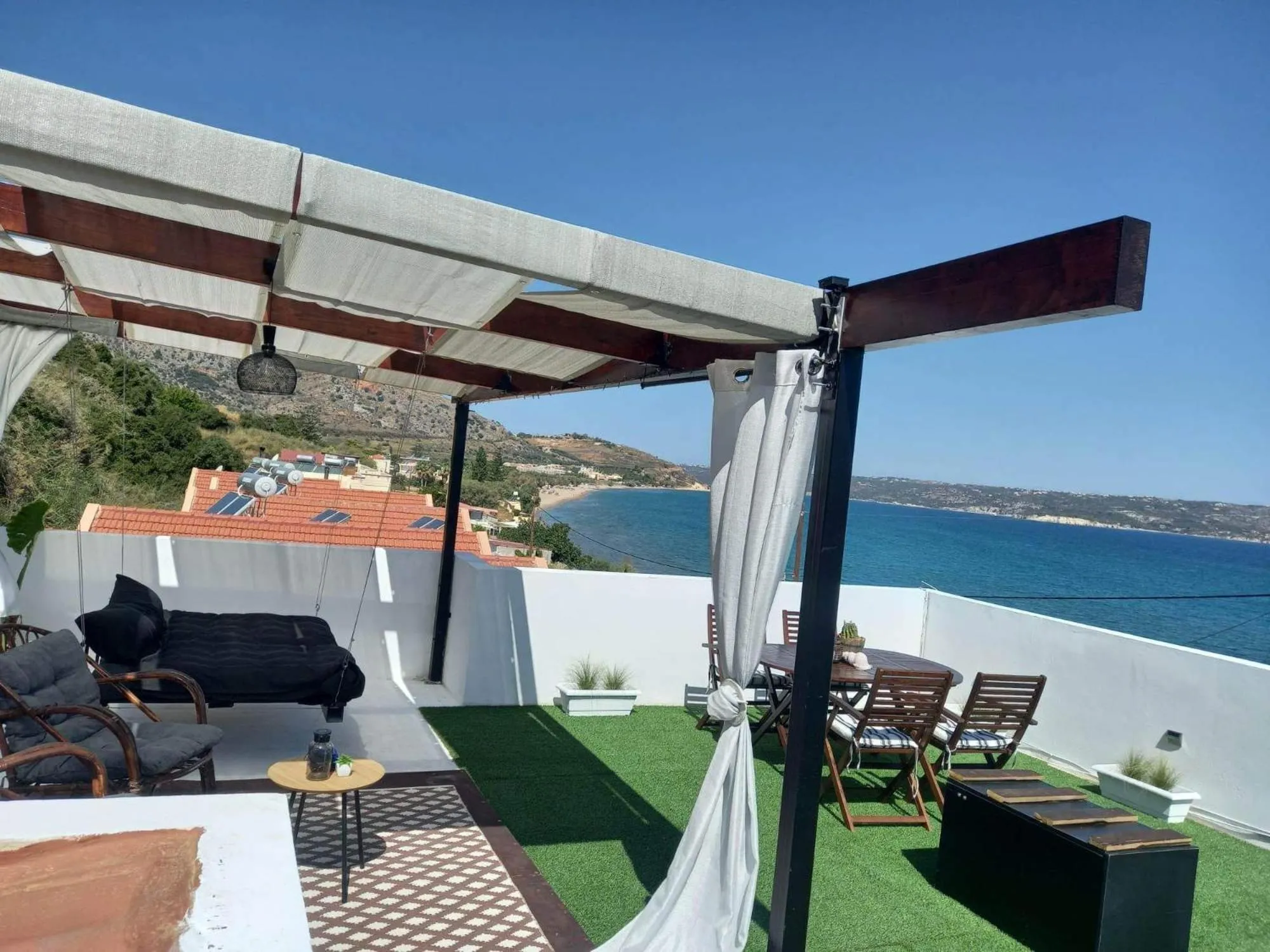 Property building in Kalyves Bay