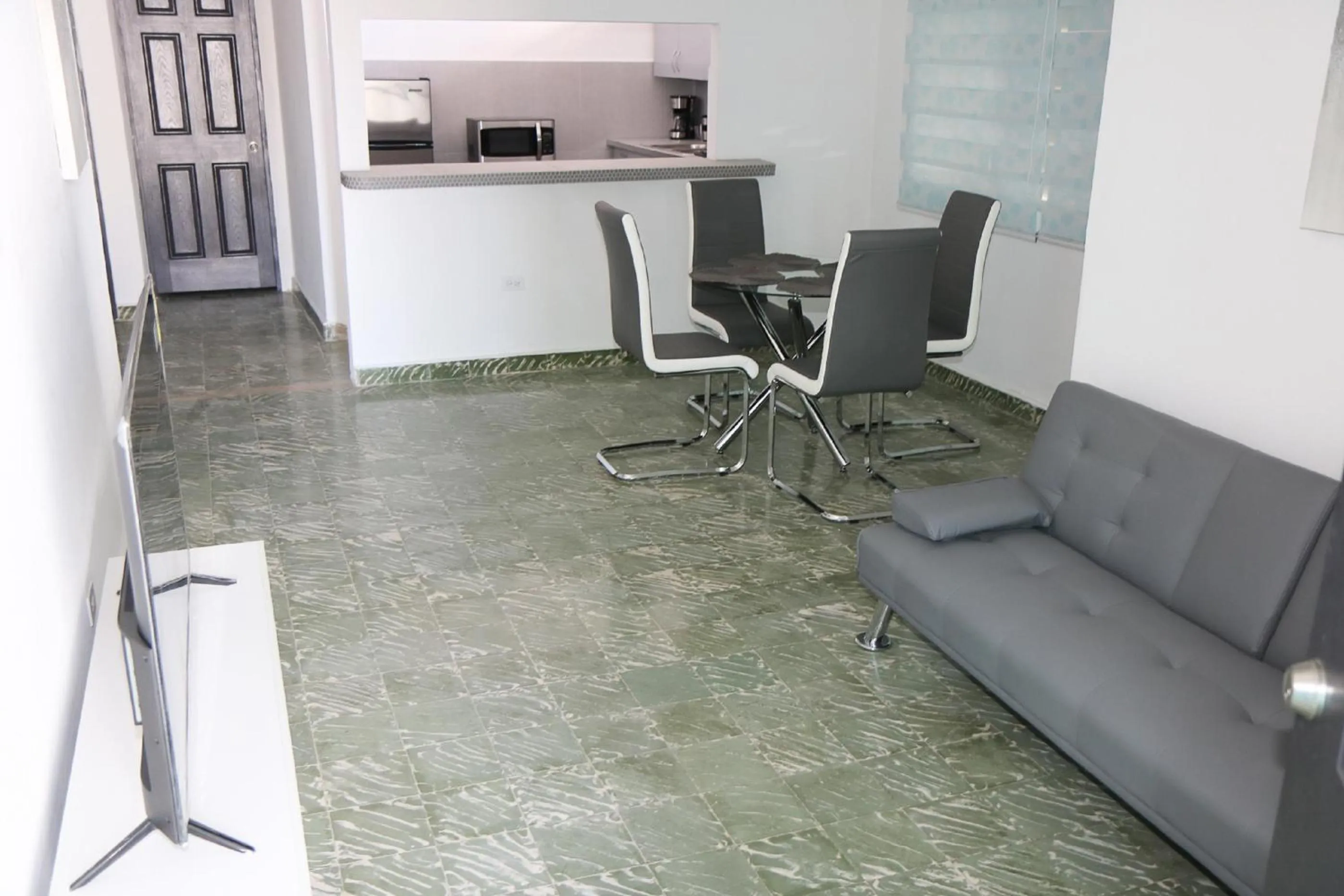 Mavs Boutique At Ponce