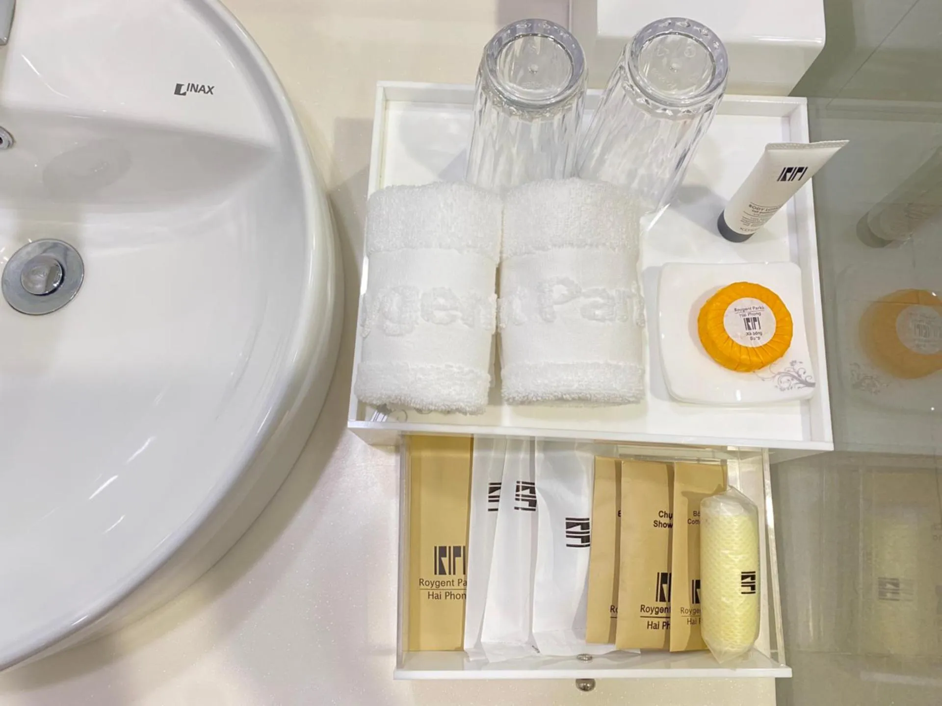 Bathroom in Roygent Parks Hai Phong