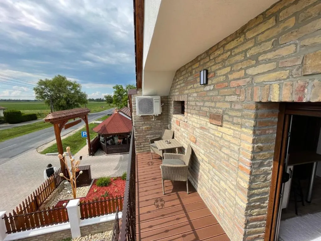 Balcony/Terrace in Kukorica Csárda Apartman