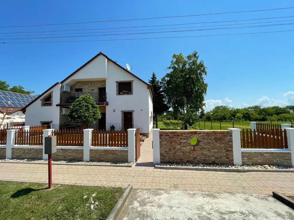 Kukorica Csárda Apartman