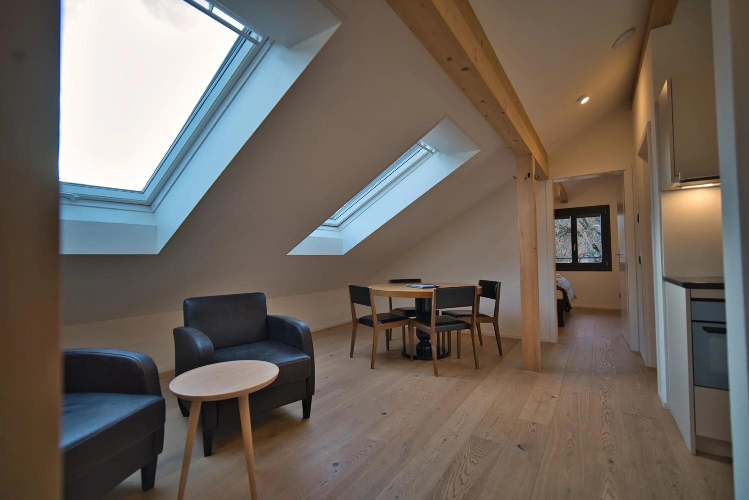 Living room in Eiger View Alpine Lodge