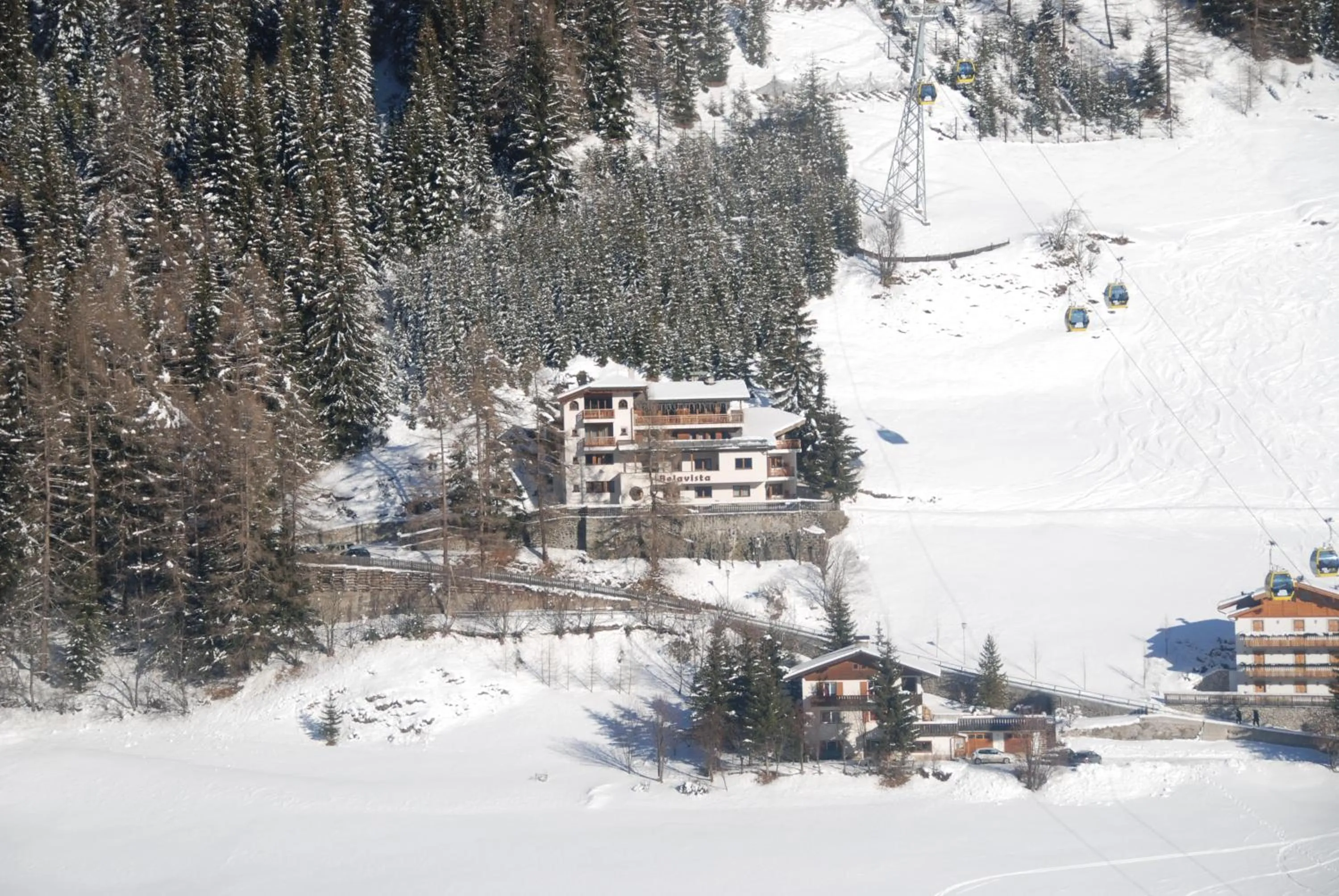 Facade/entrance in Residence Belavista