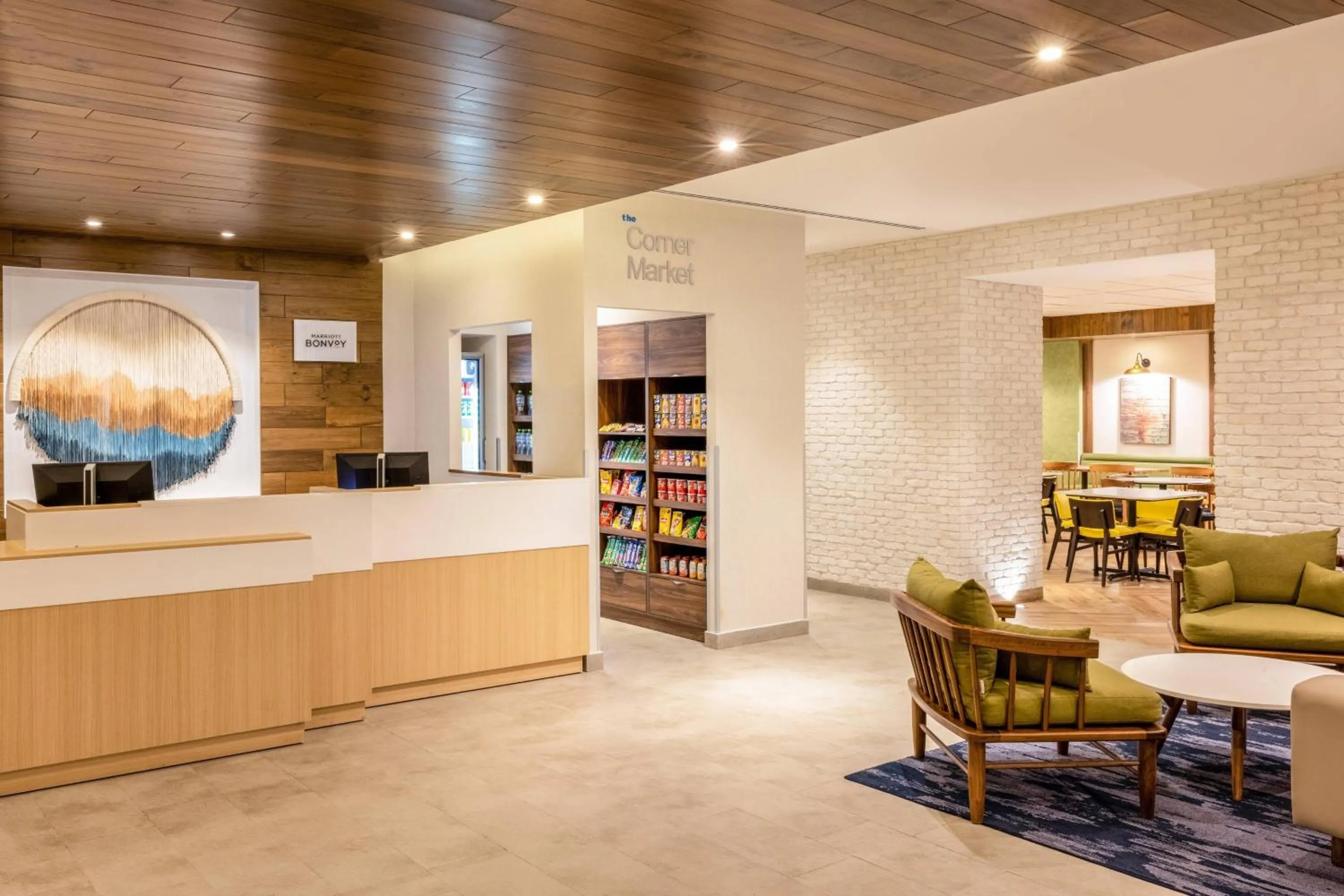 Lobby or reception in Fairfield by Marriott Inn & Suites Cancun Downtown