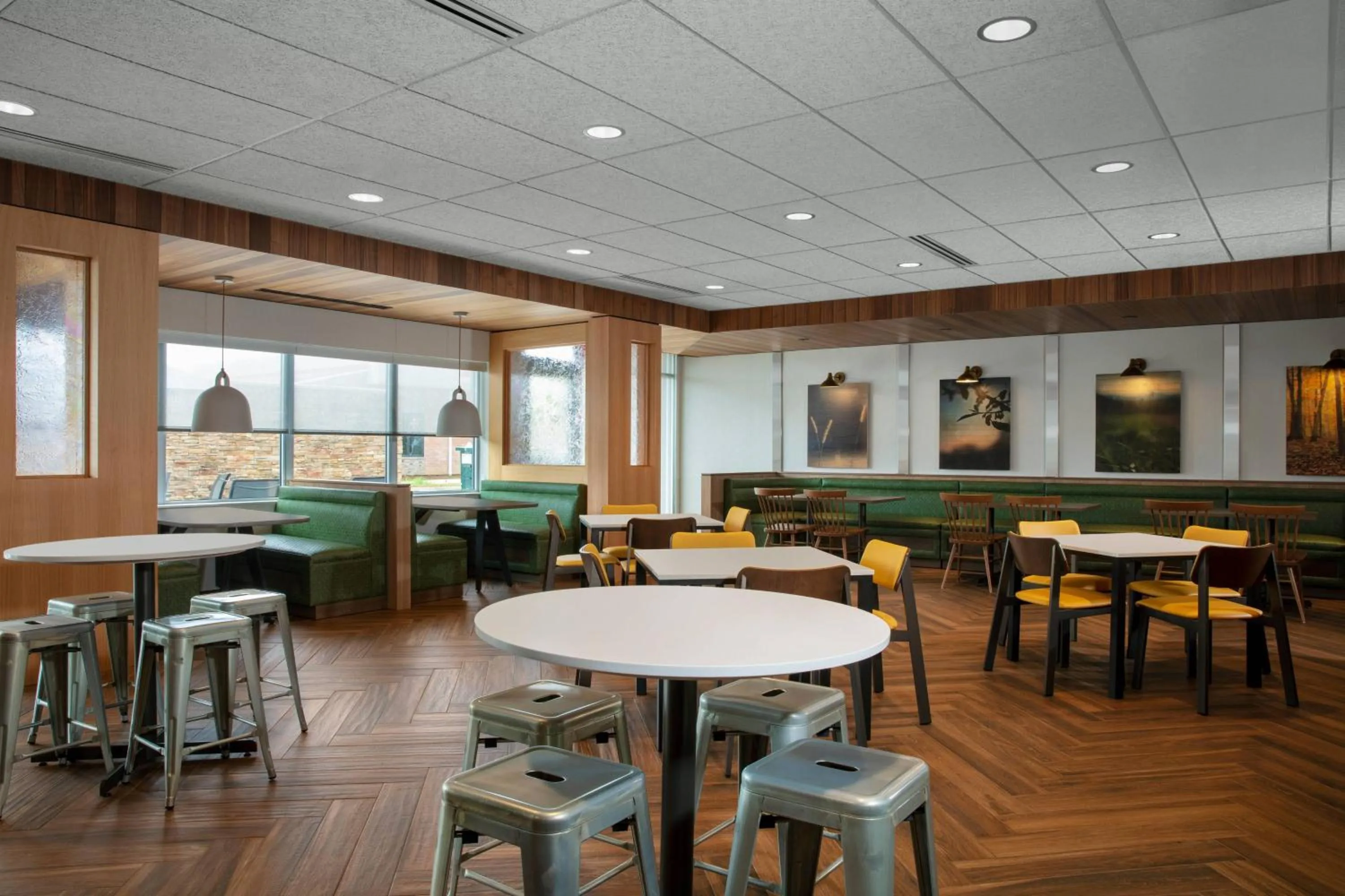 Breakfast in Fairfield by Marriott Inn & Suites Lebanon Near Expo Center