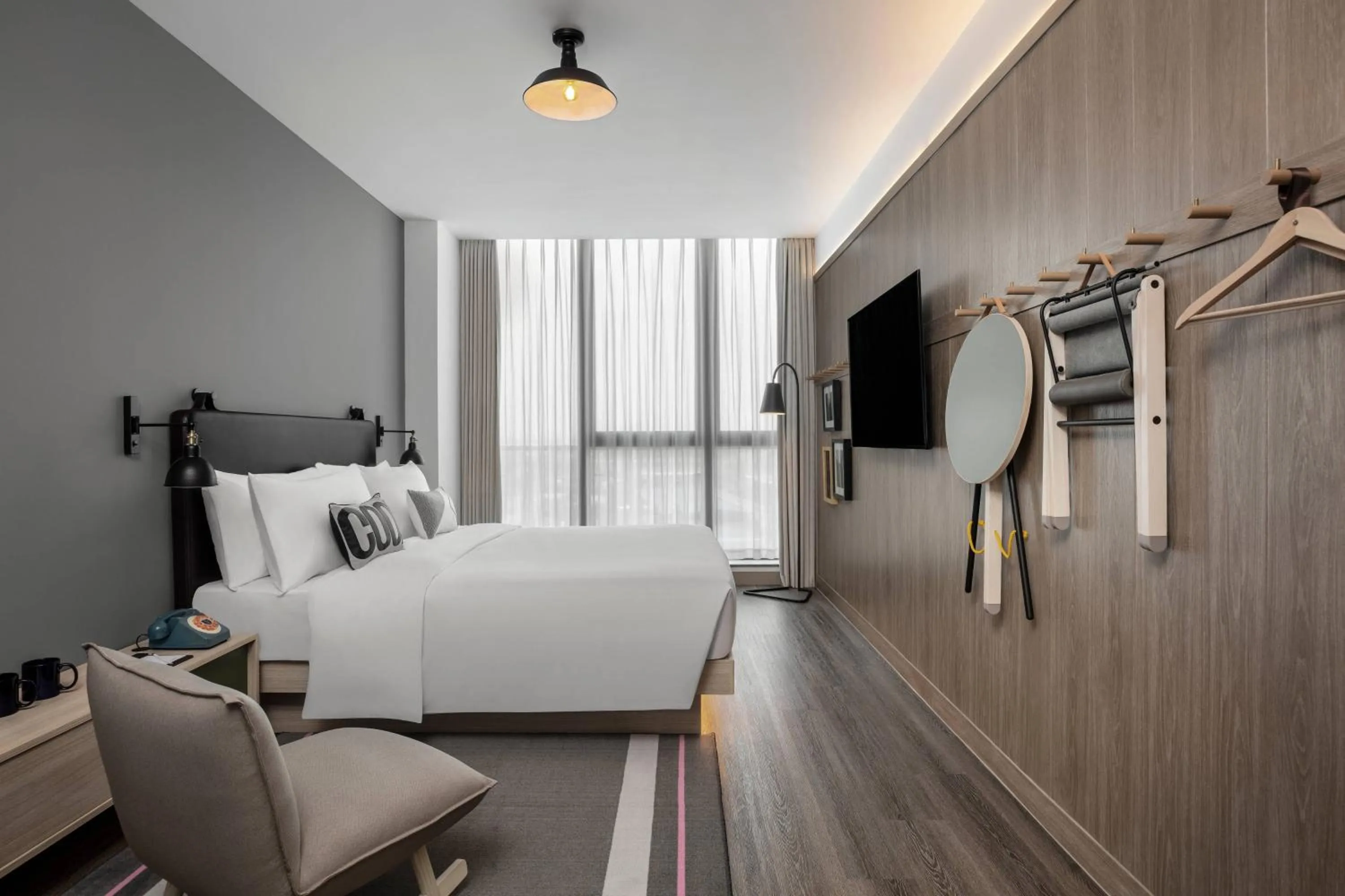 Photo of the whole room, Bed in Moxy Shanghai Hongqiao NECC