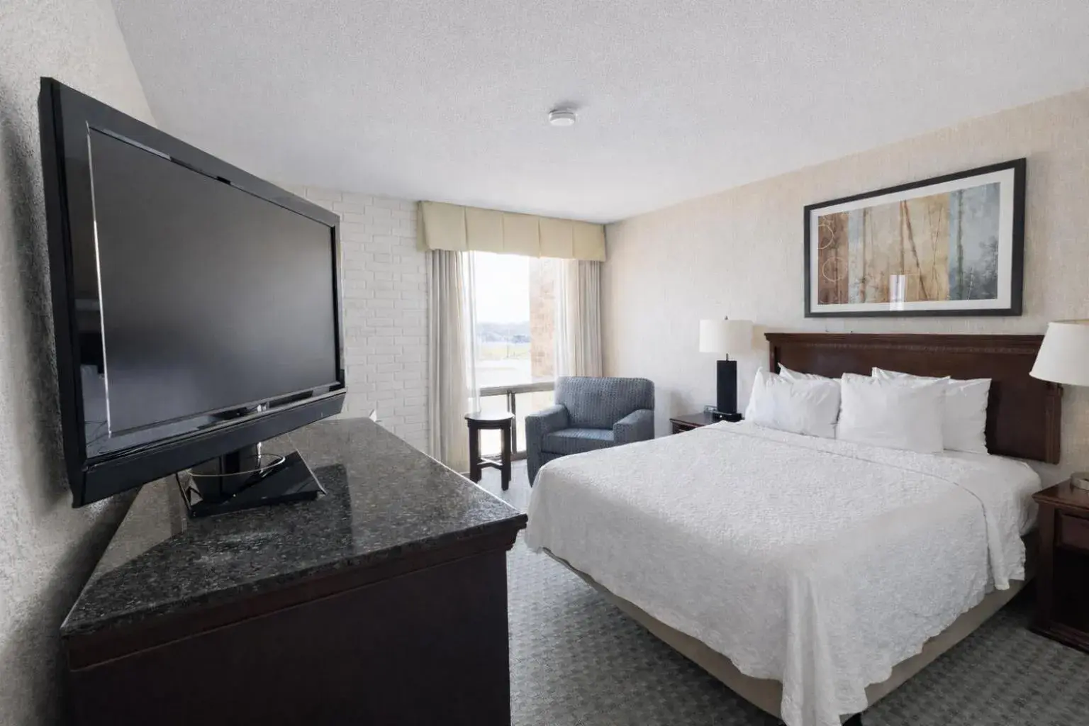 Double or Twin Room - Disability Access in Hotel Lotus Kansas City Stadium Double or Twin Room - Disability Access in Hotel Lotus Kansas City Stadium