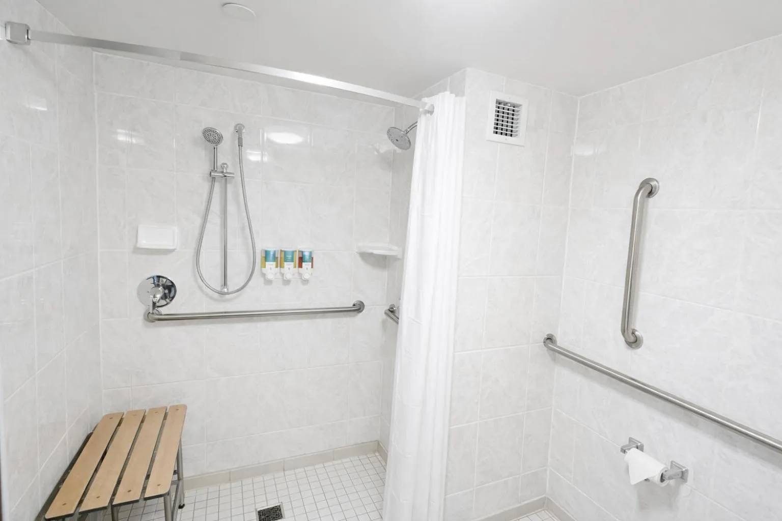 Shower in Hotel Lotus Kansas City Stadium