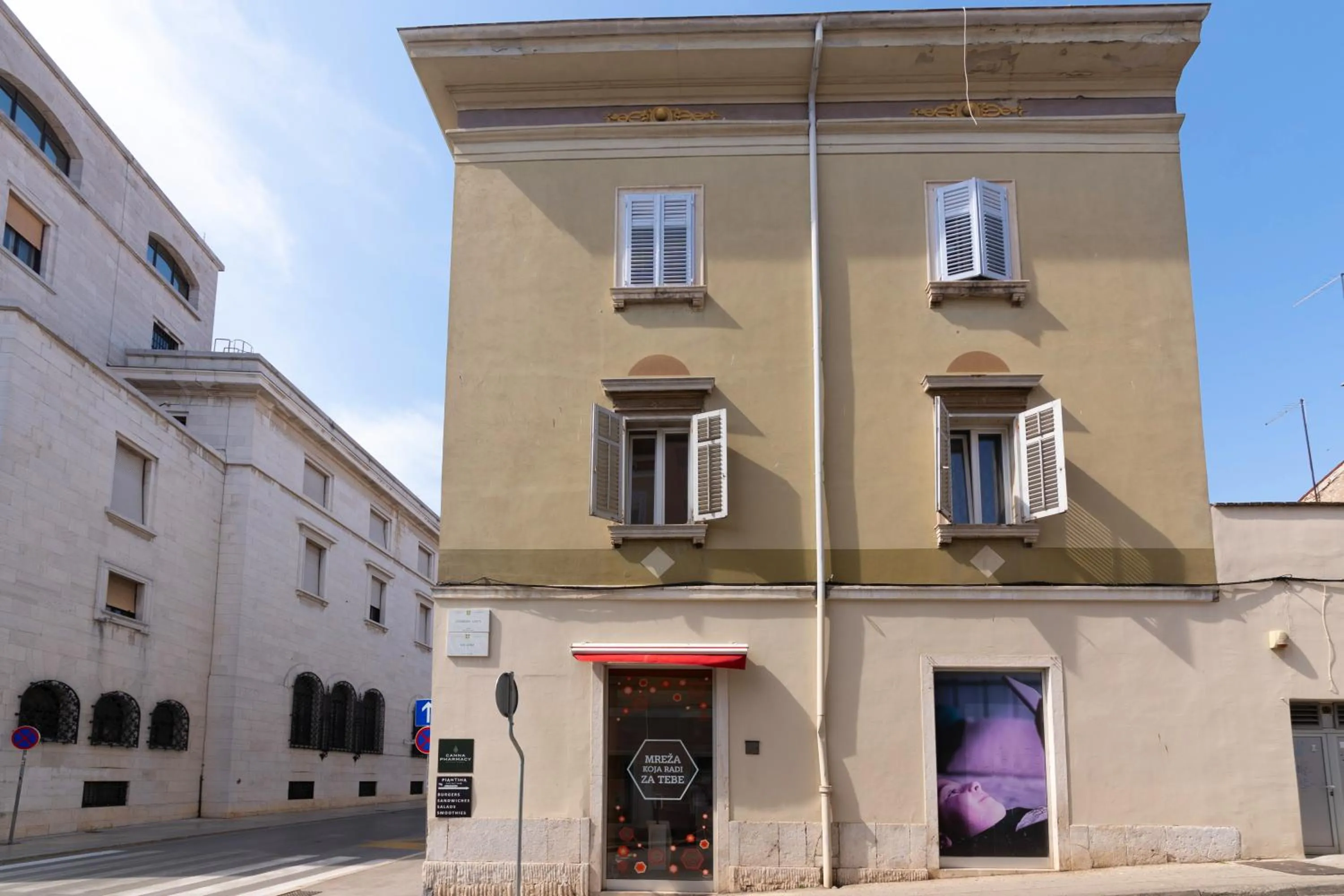 Property building in Polesana Rooms