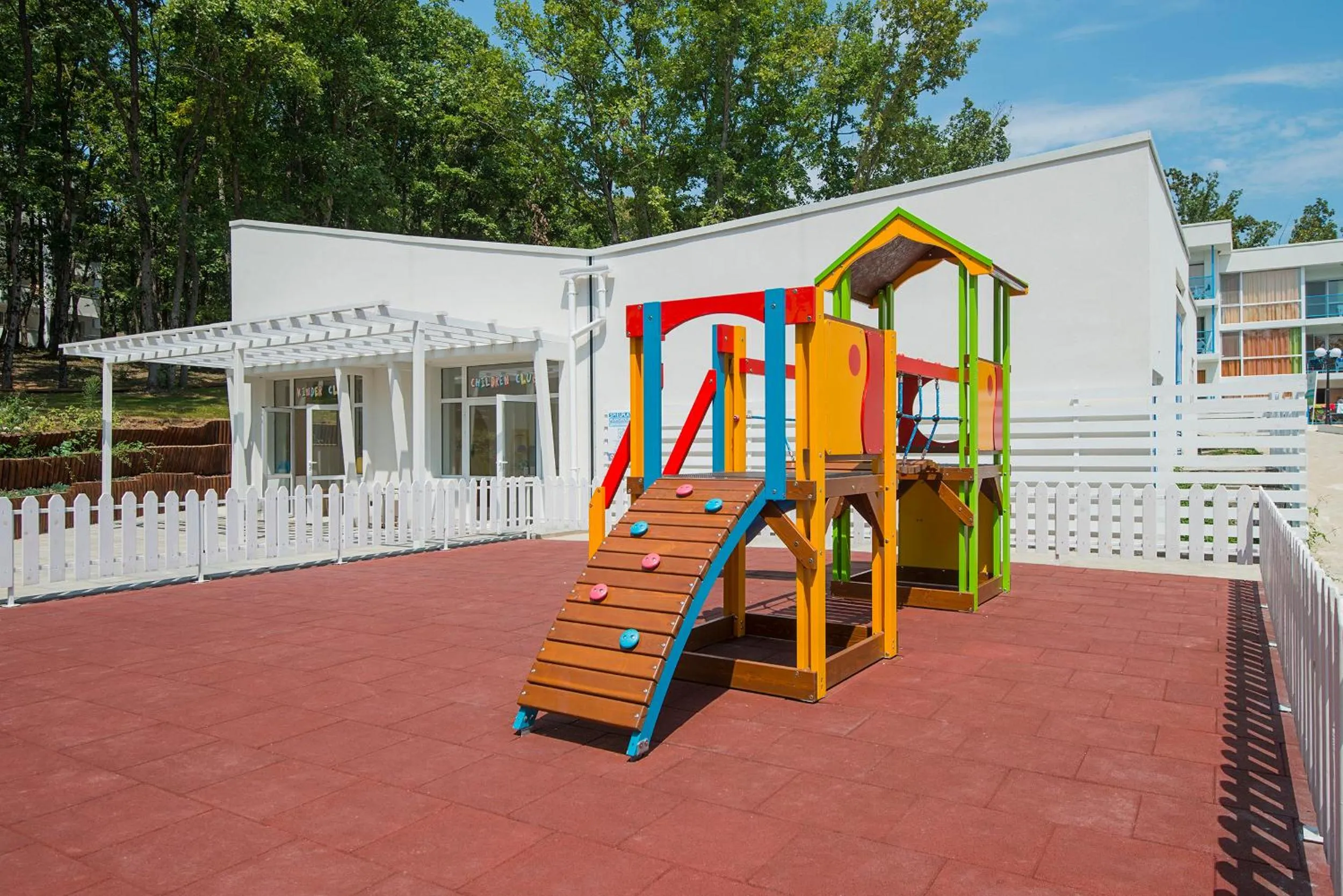 Patio in Hotel Forest Beach