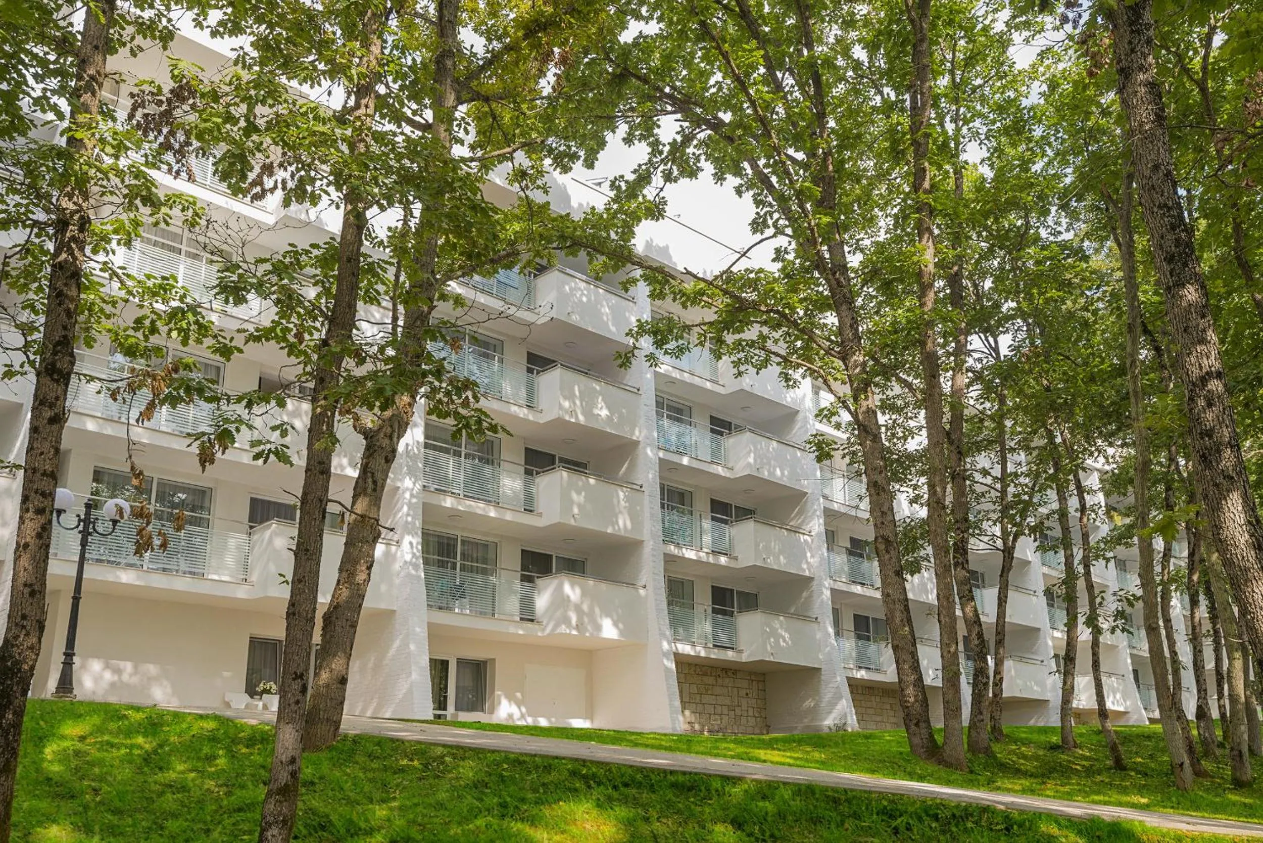 Property building in Hotel Forest Beach