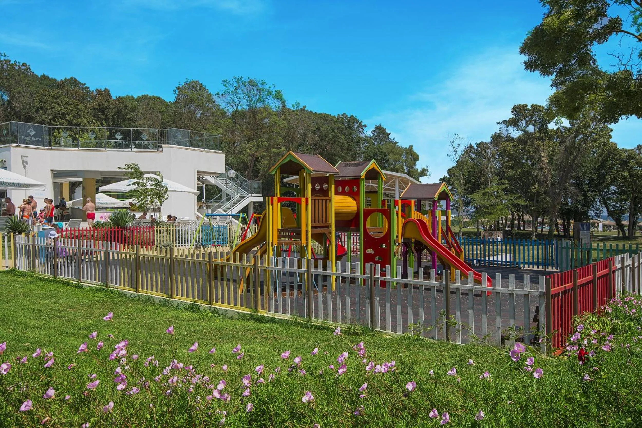 Spring in Hotel Forest Beach