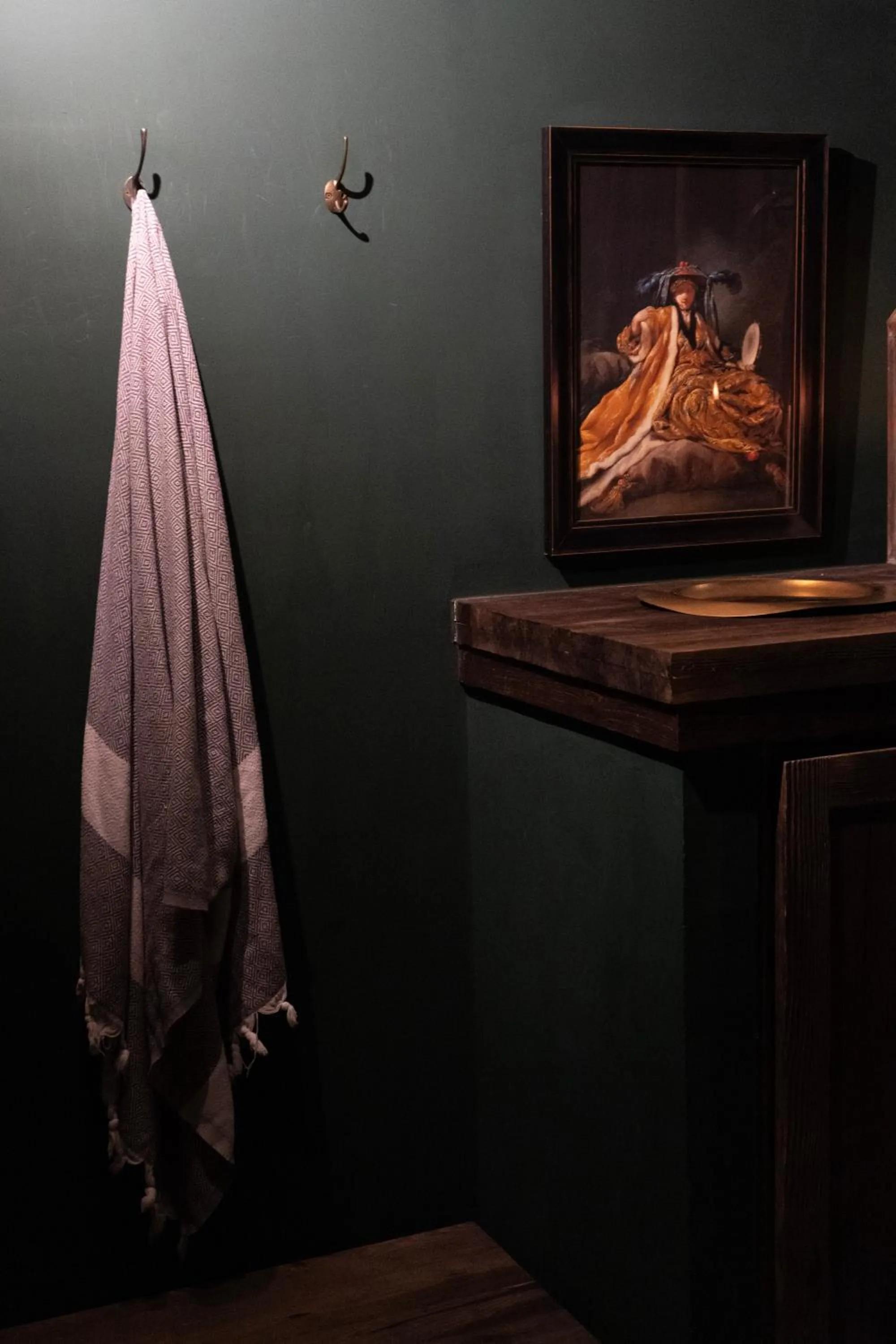 Property building, Bathroom in Plaza 18