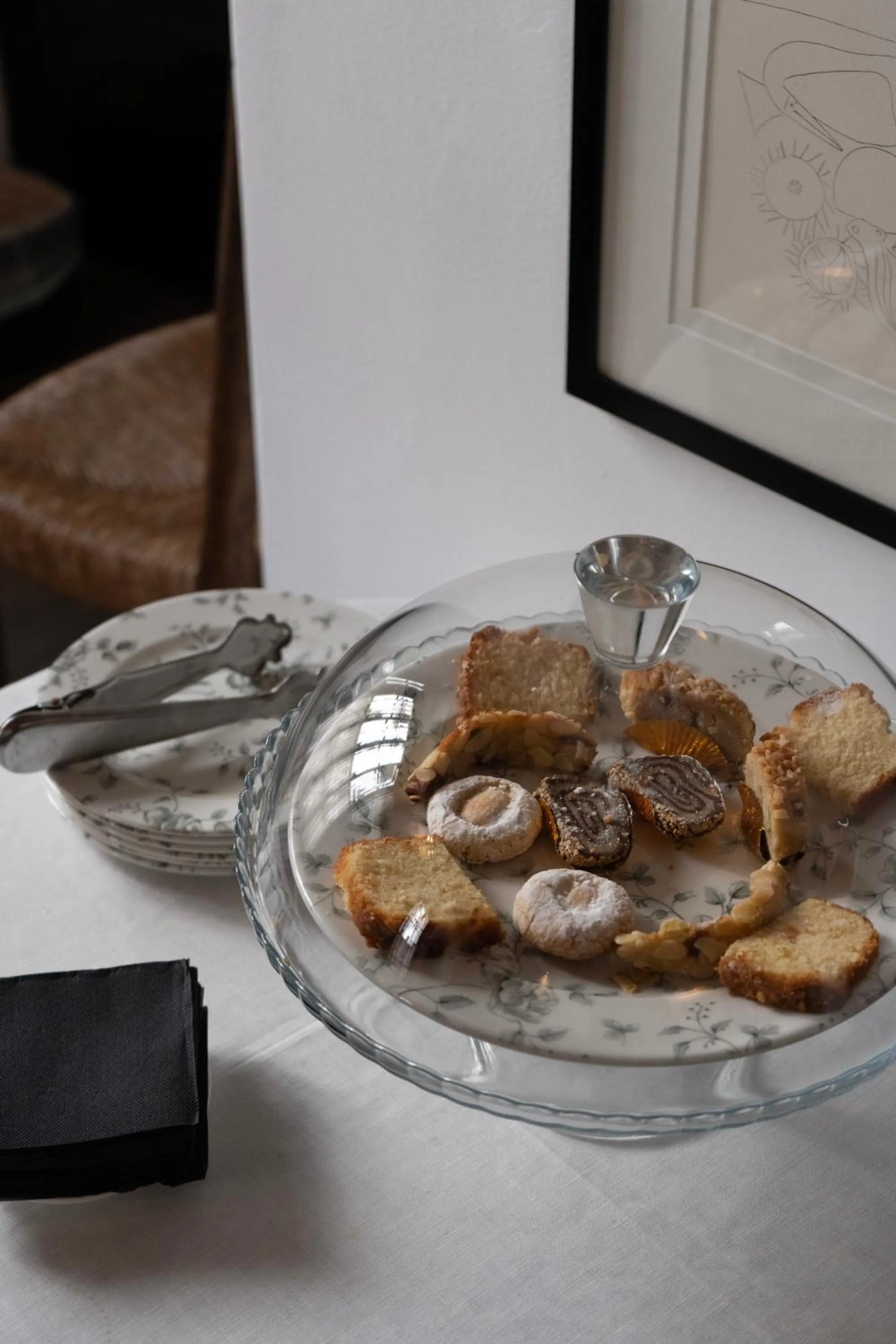 Property building, Food in Plaza 18