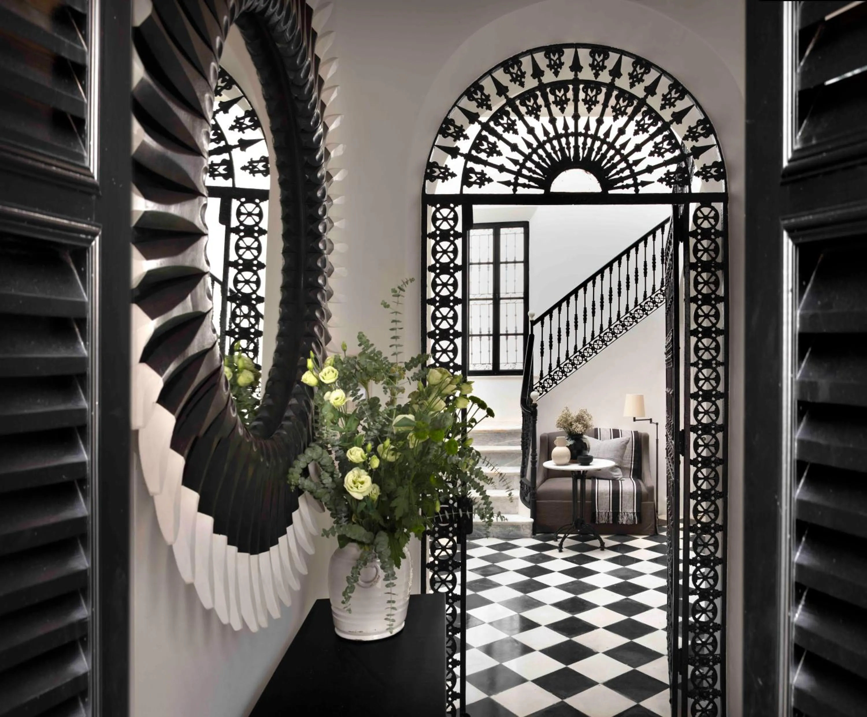 Property building in Plaza 18