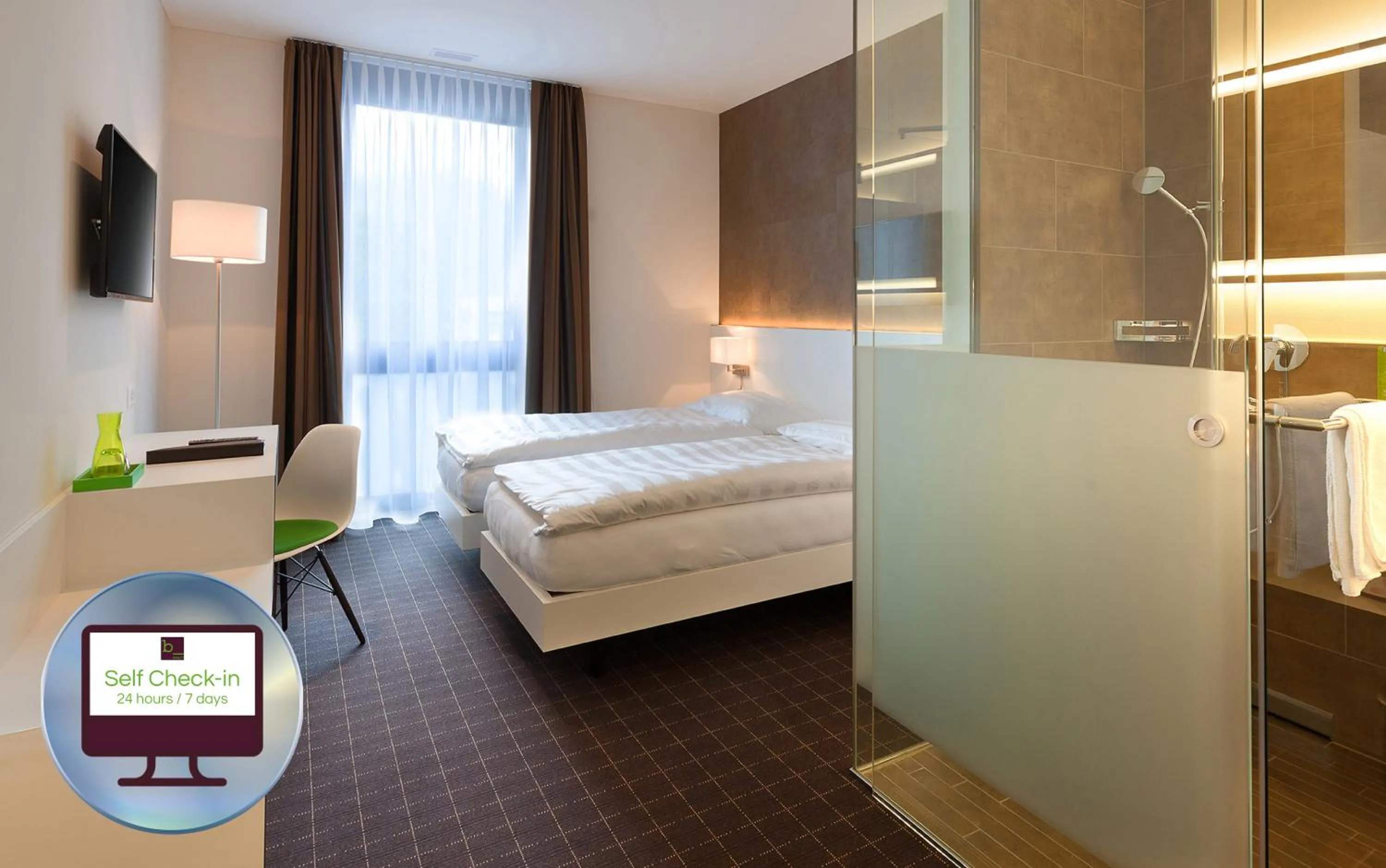 Photo of the whole room, Bed in b-smart motel Sevelen