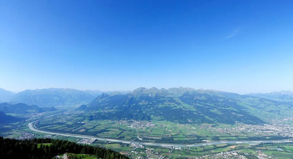 Area and facilities in b-smart motel Sevelen