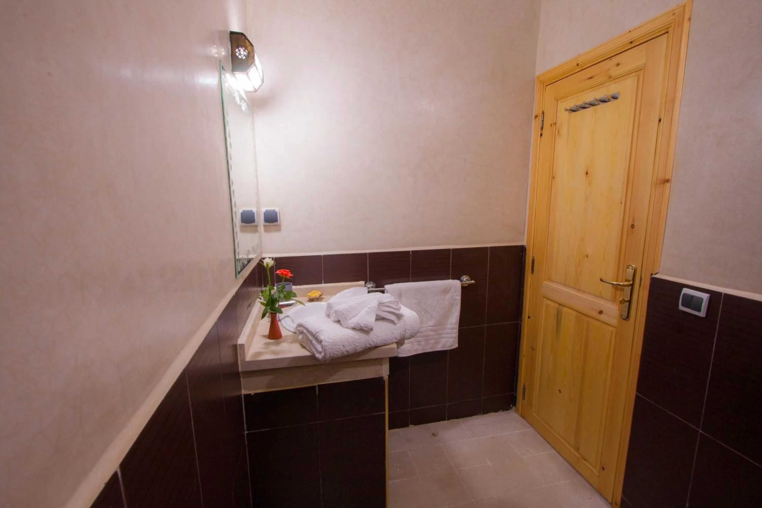 Shower in Riad Inaka