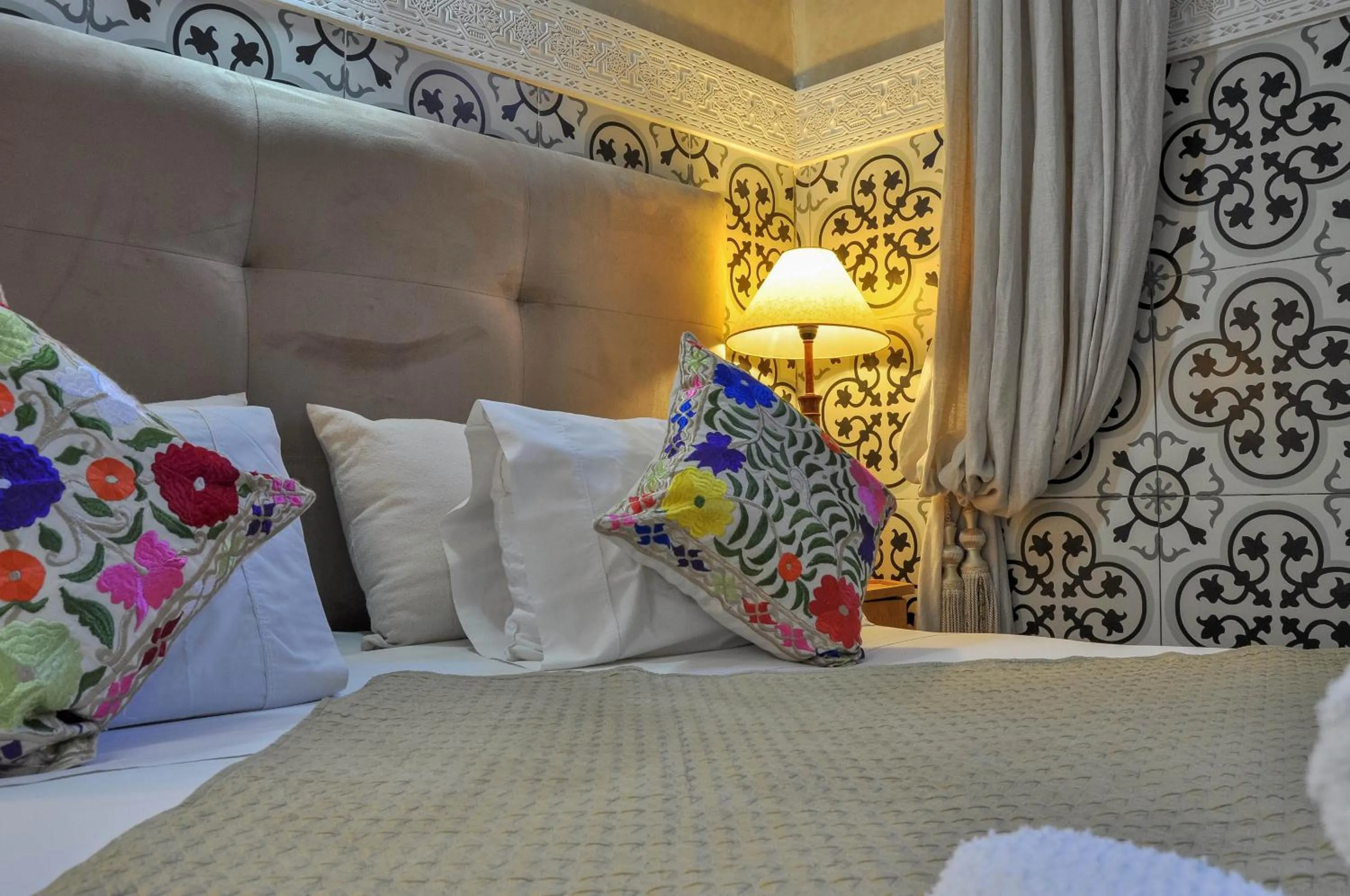 Bedroom, Bed in Riad Inaka