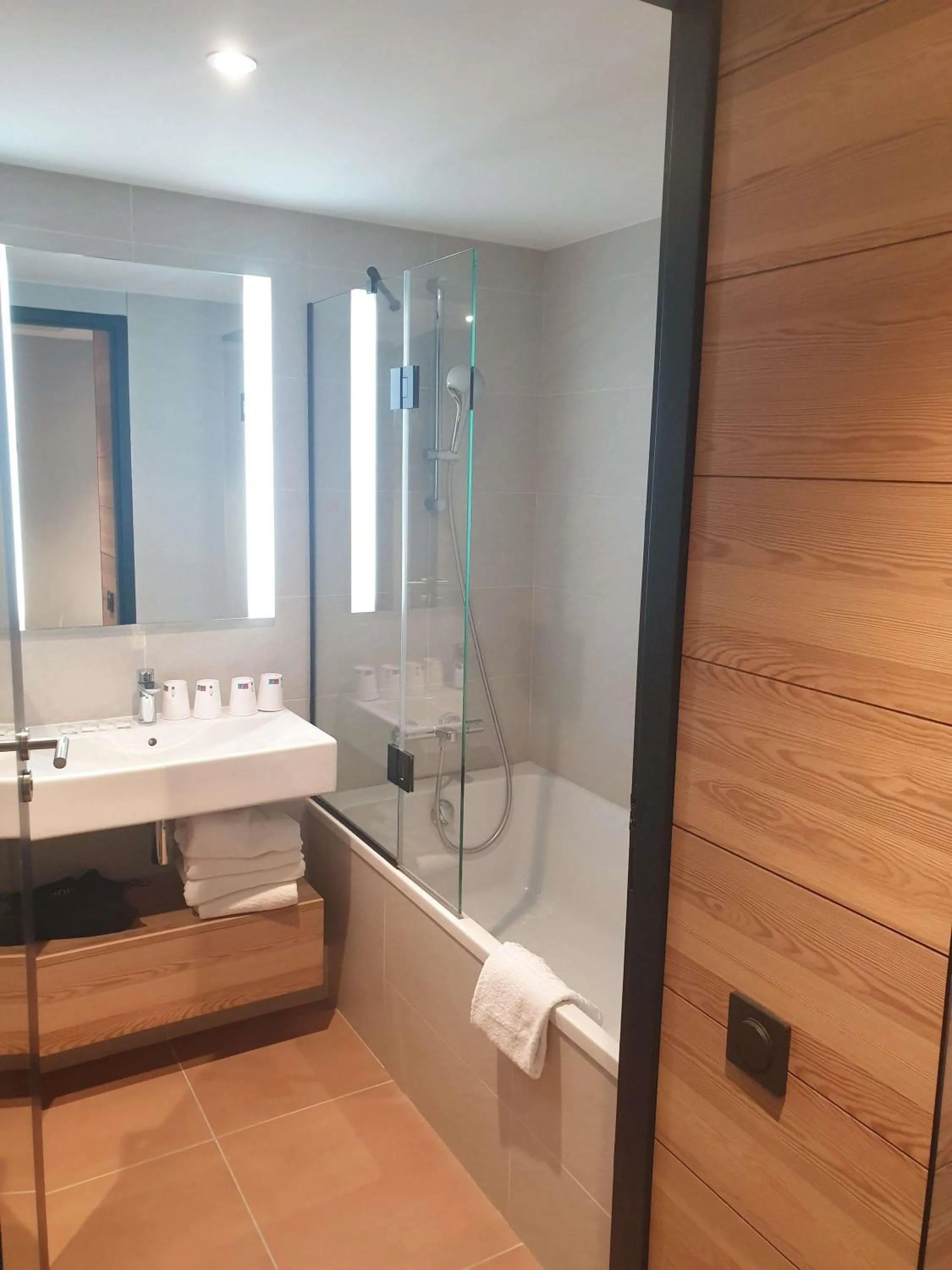 Bedroom in ibis Styles Albertville