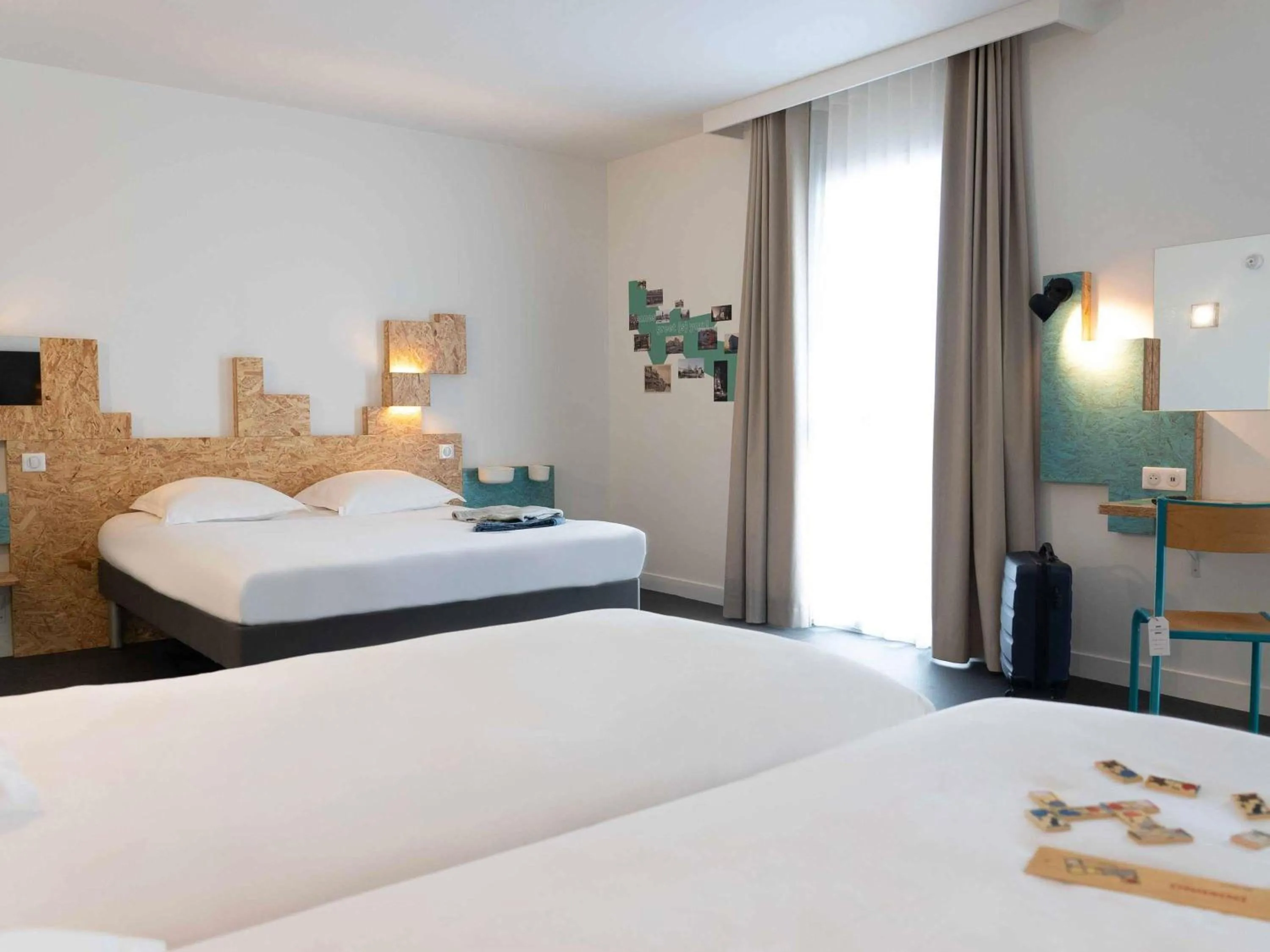 Bedroom, Bed in greet Hotel Rennes Pace