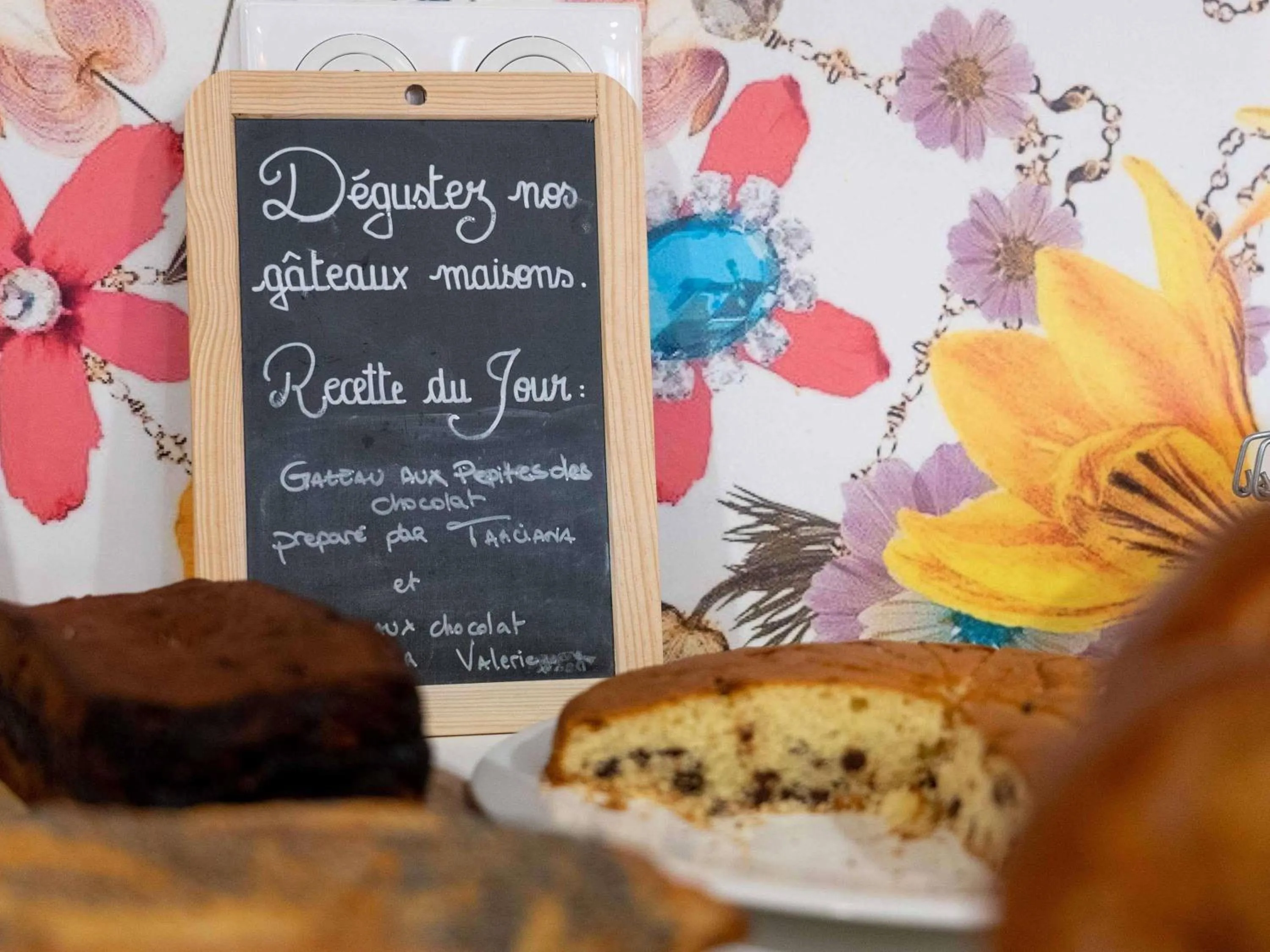 Breakfast in greet Hotel Rennes Pace