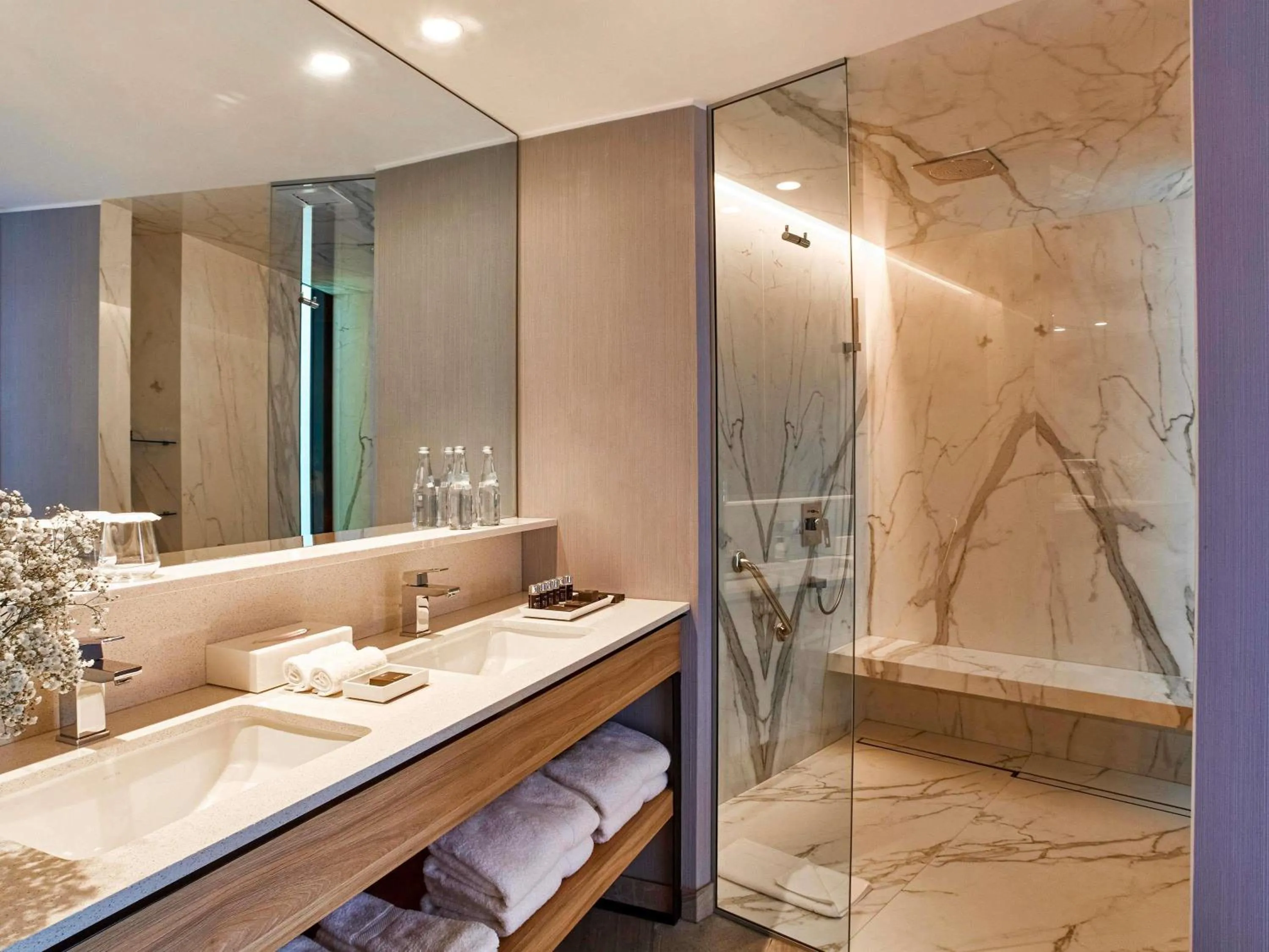 Bedroom in Pullman Lima Miraflores