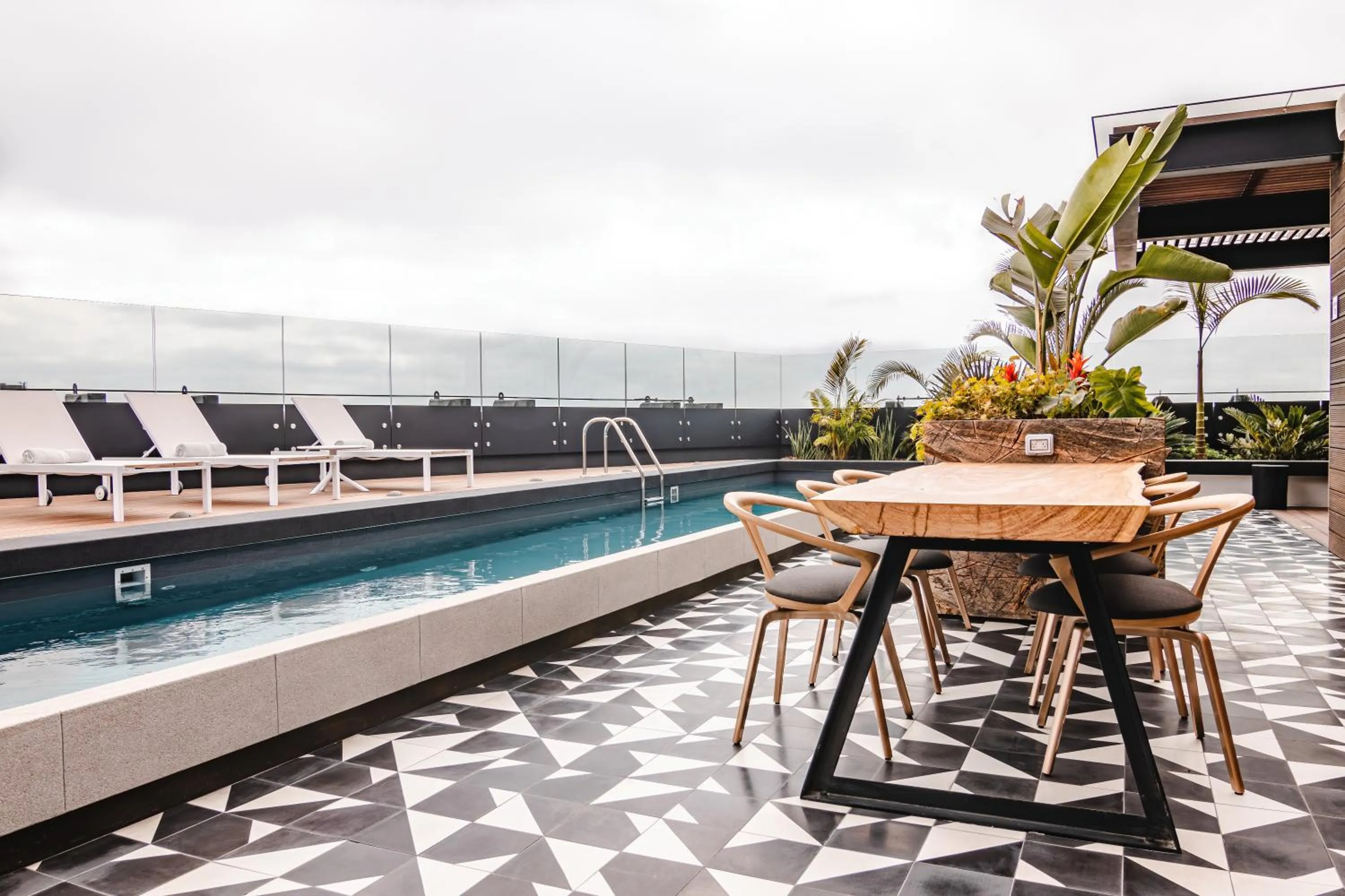 Swimming pool in Pullman Lima Miraflores