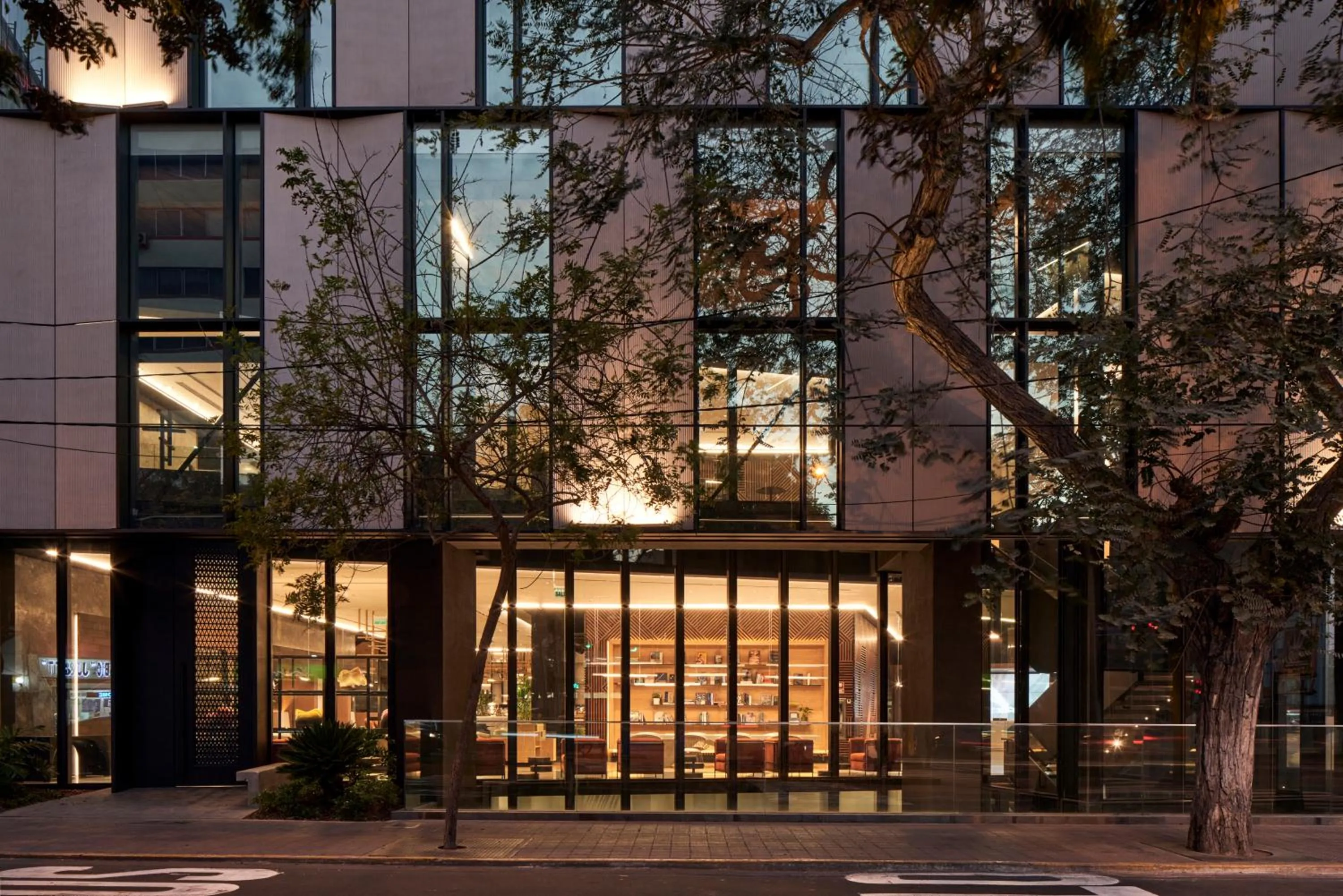 Property building in Pullman Lima Miraflores