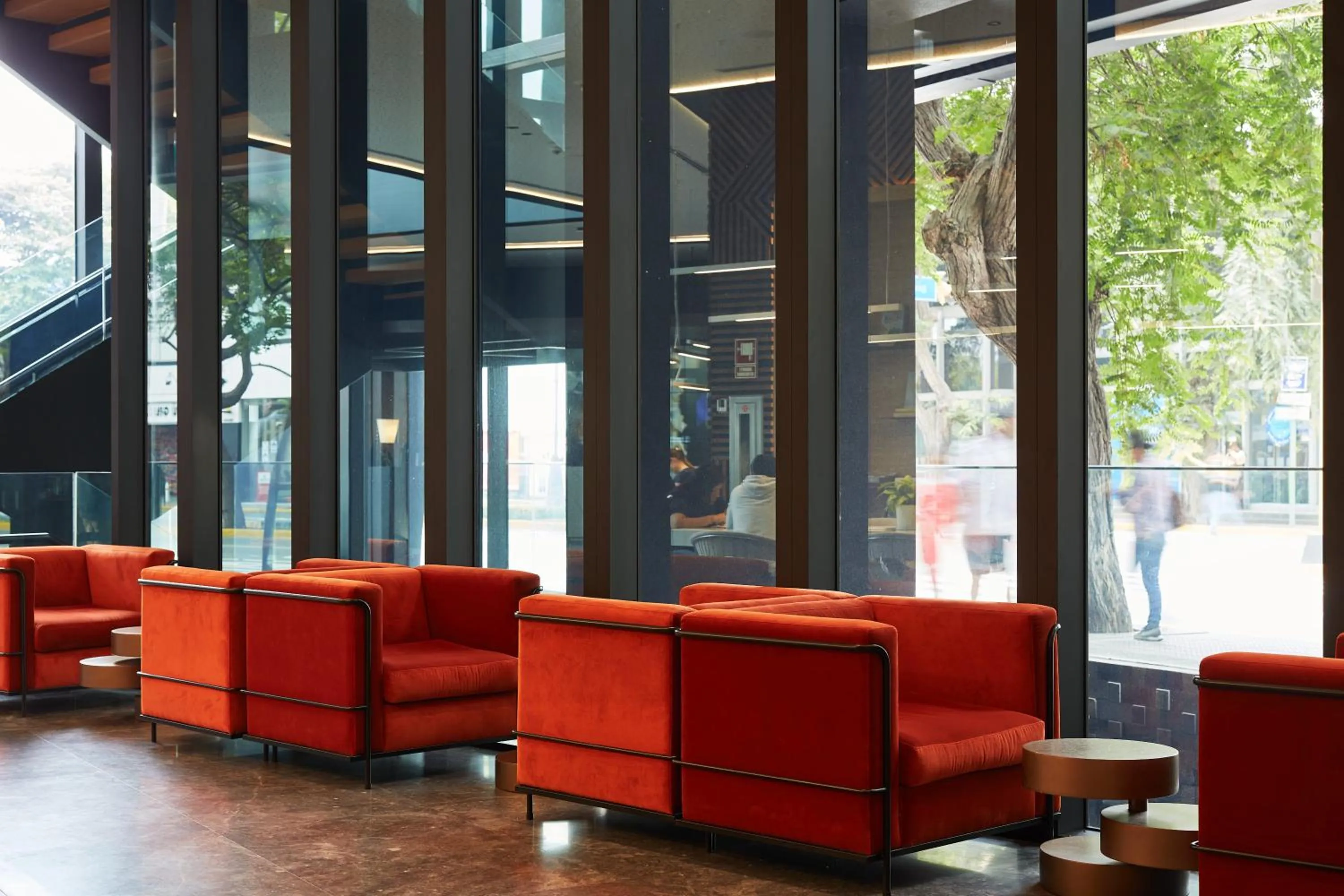 Living room in Pullman Lima Miraflores