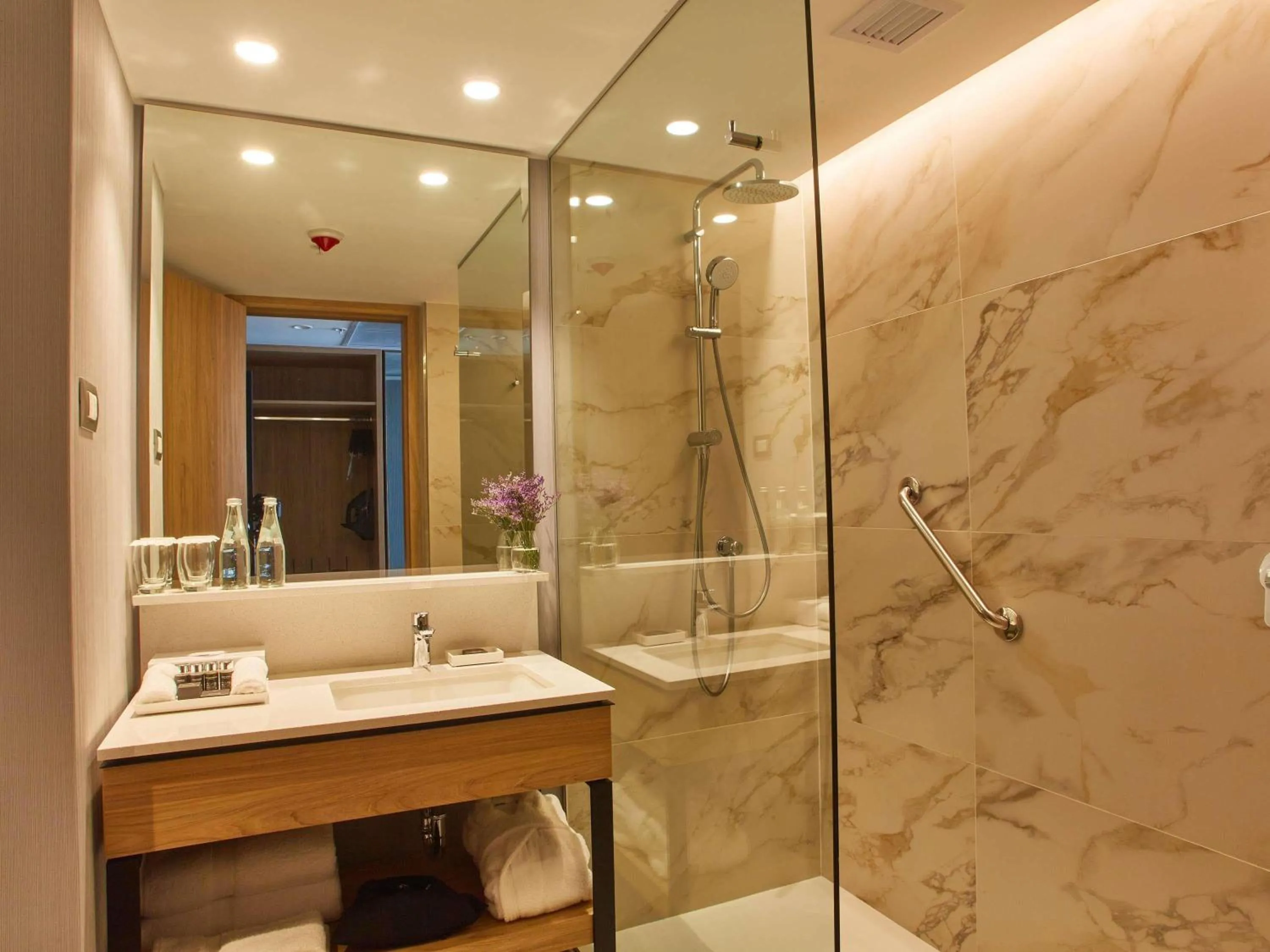 Bedroom in Pullman Lima Miraflores