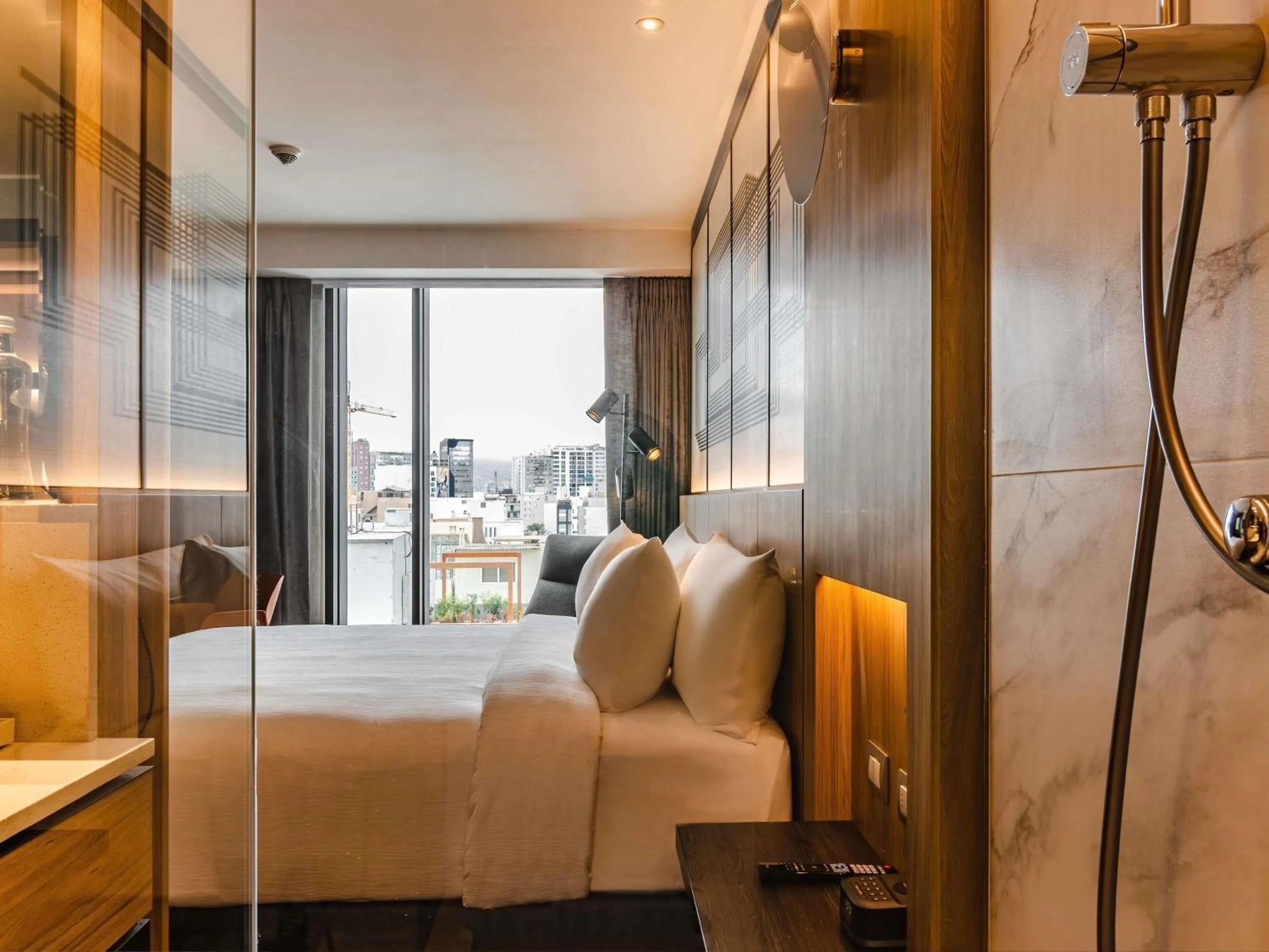 Bedroom, Bed in Pullman Lima Miraflores