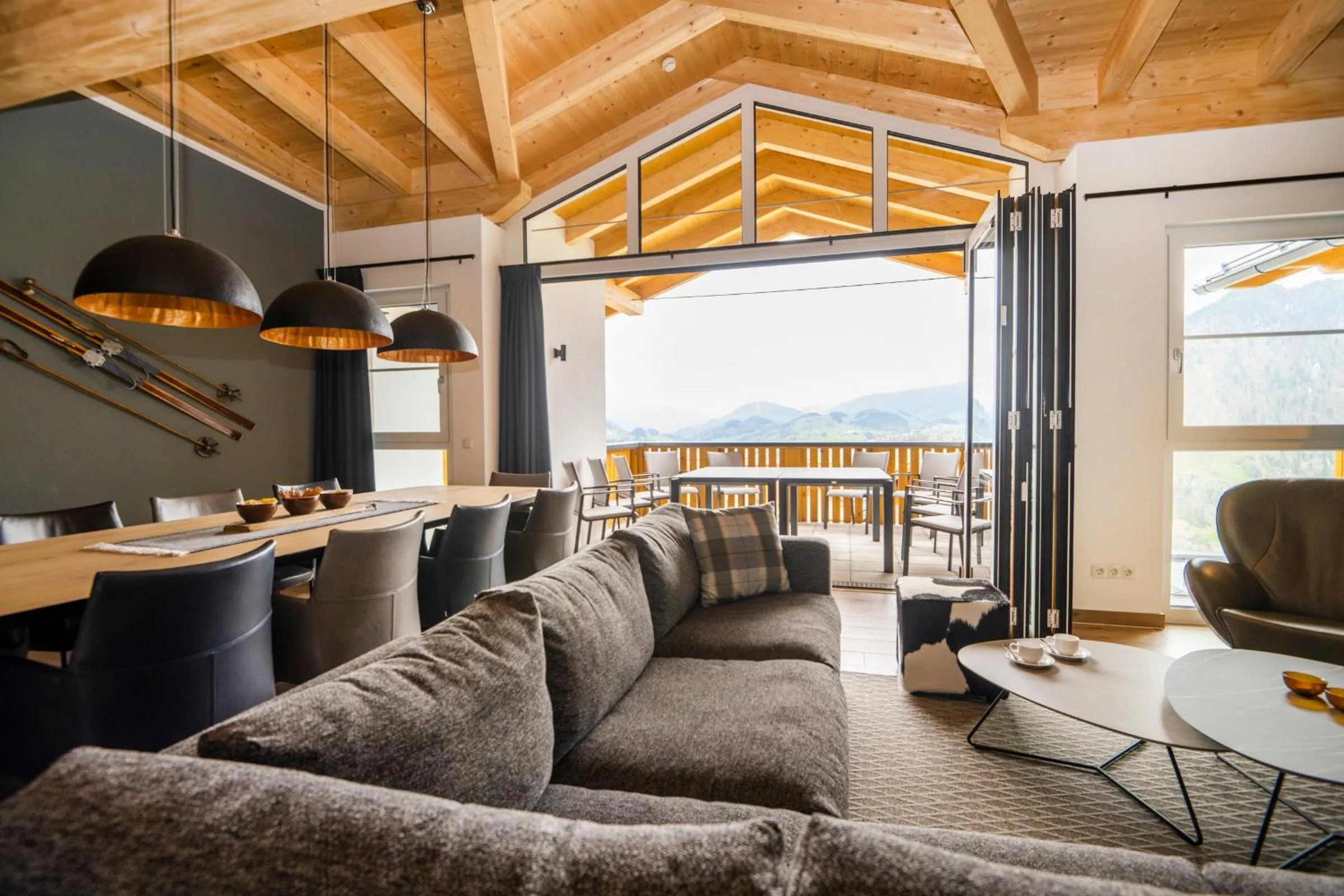 Balcony/Terrace in AlpenParks Hotel & Apartment Alpendorf