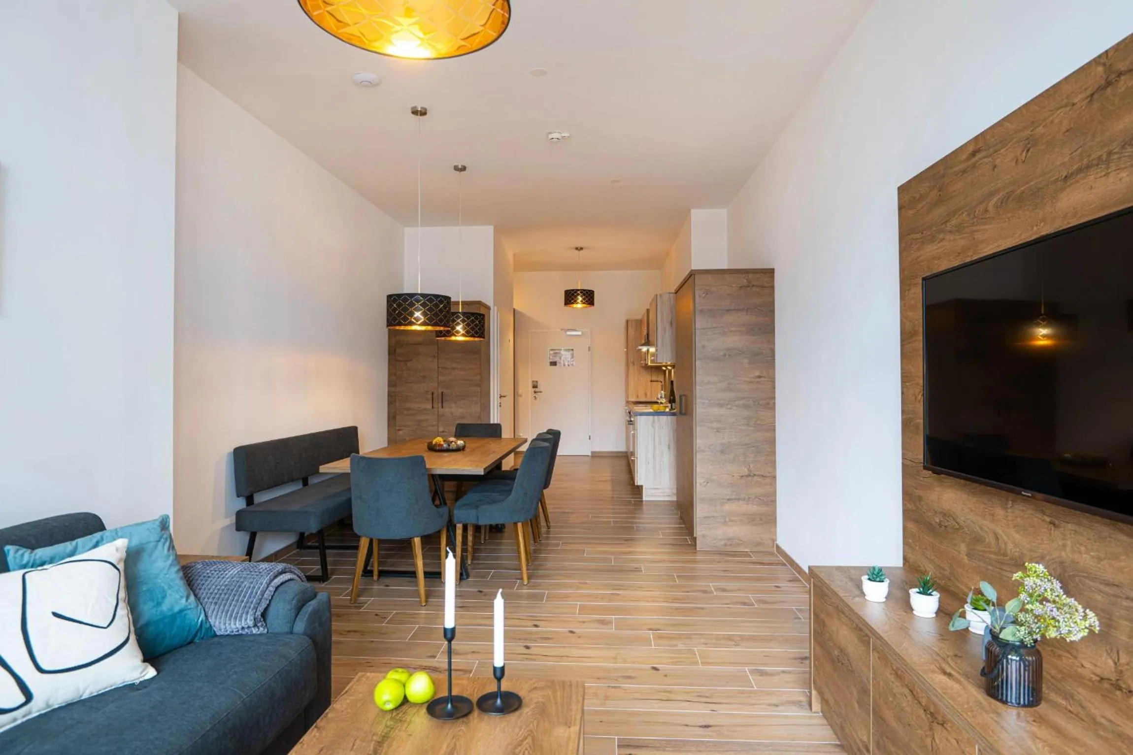 Kitchen or kitchenette in AlpenParks Hotel & Apartment Alpendorf