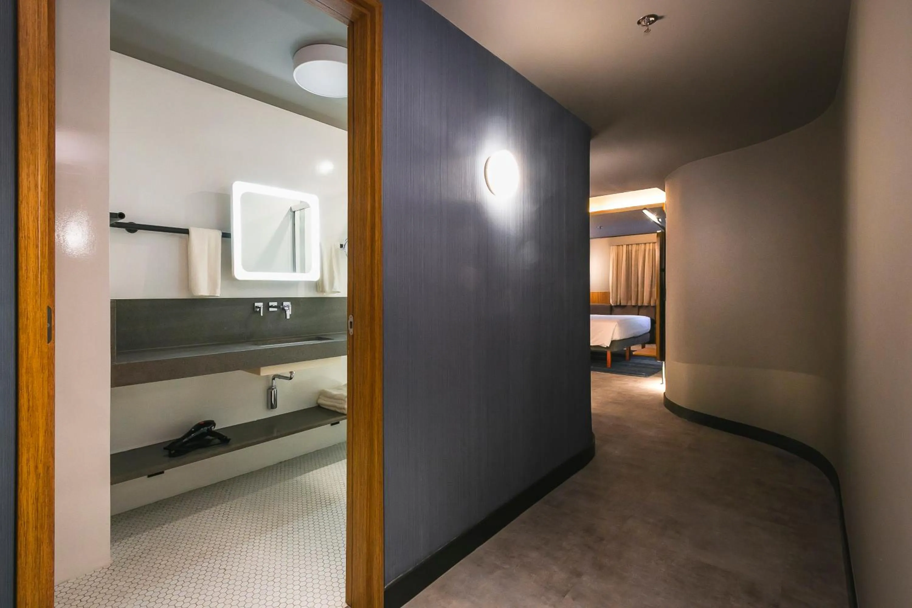 Photo of the whole room in Novotel Lencois Paulista