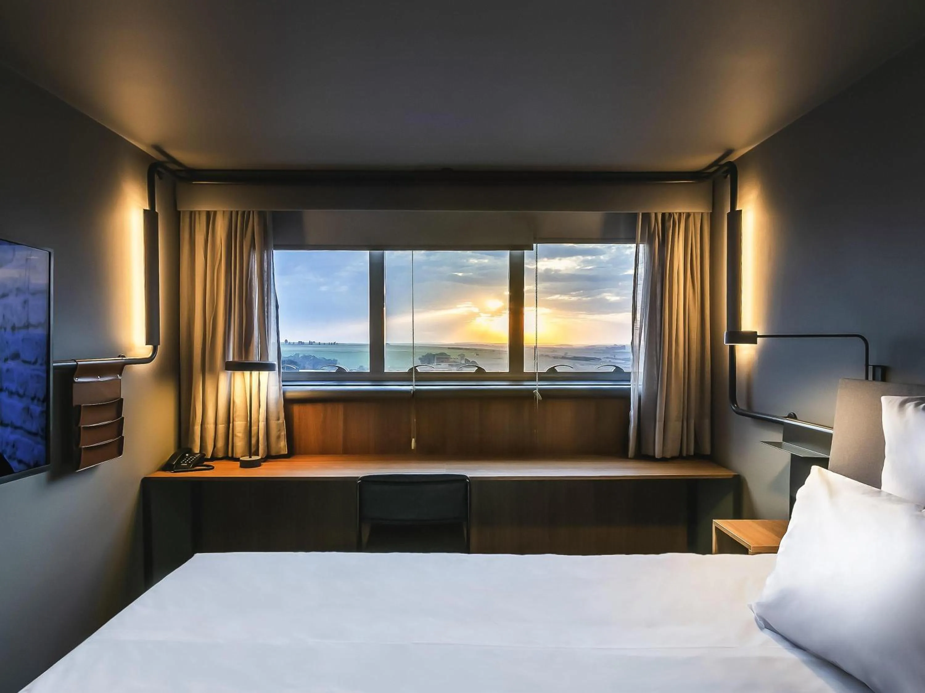 Bedroom, Bed in Novotel Lencois Paulista