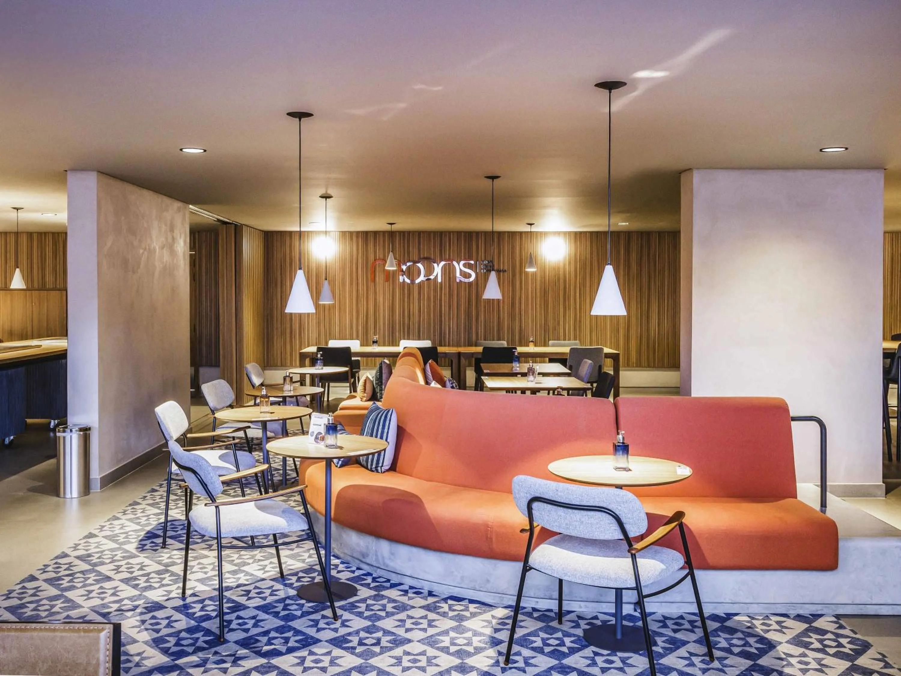 Restaurant/places to eat in Novotel Lencois Paulista