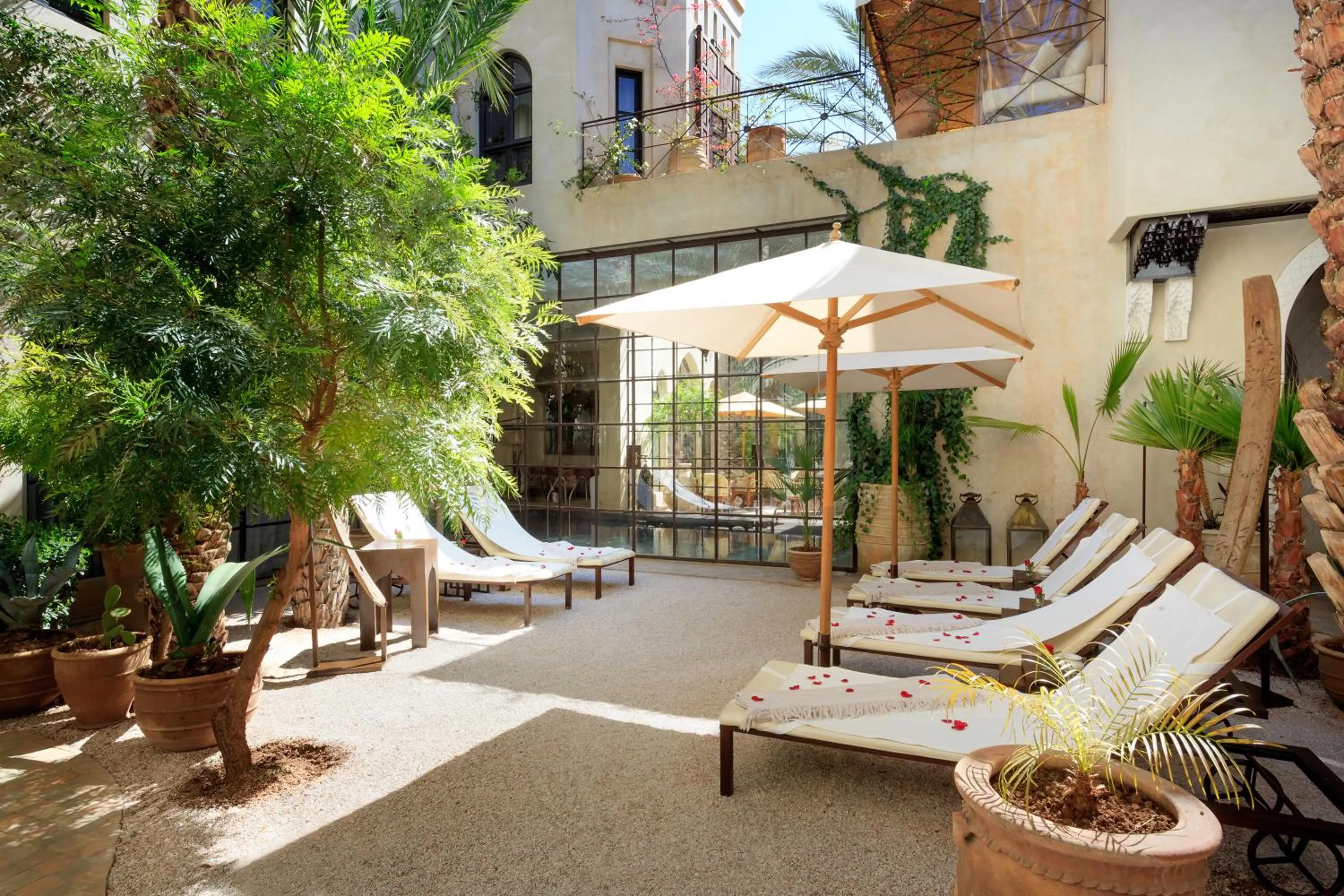 Decorative detail in Palais Khum