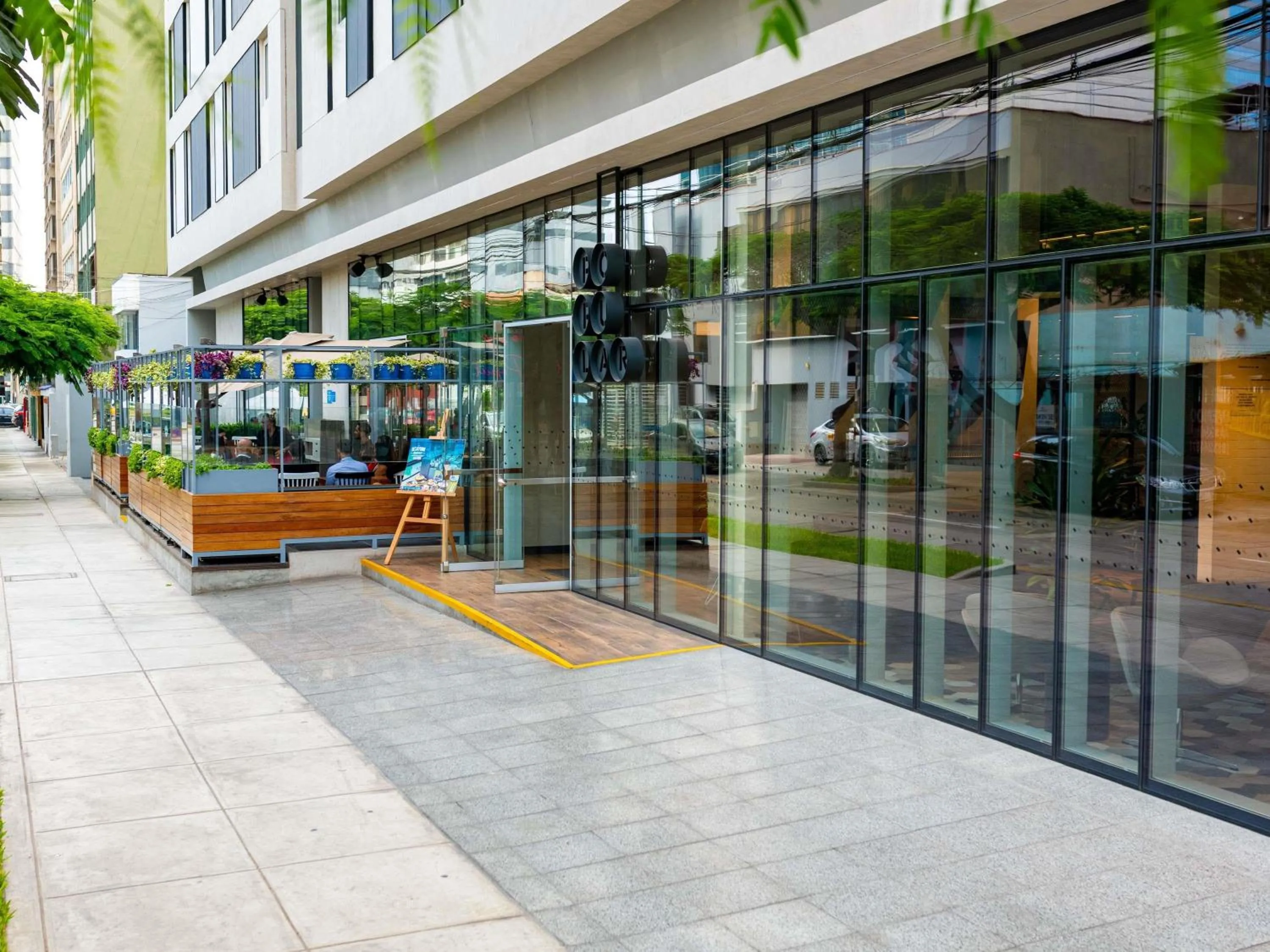 Lounge or bar in ibis styles Lima San Isidro