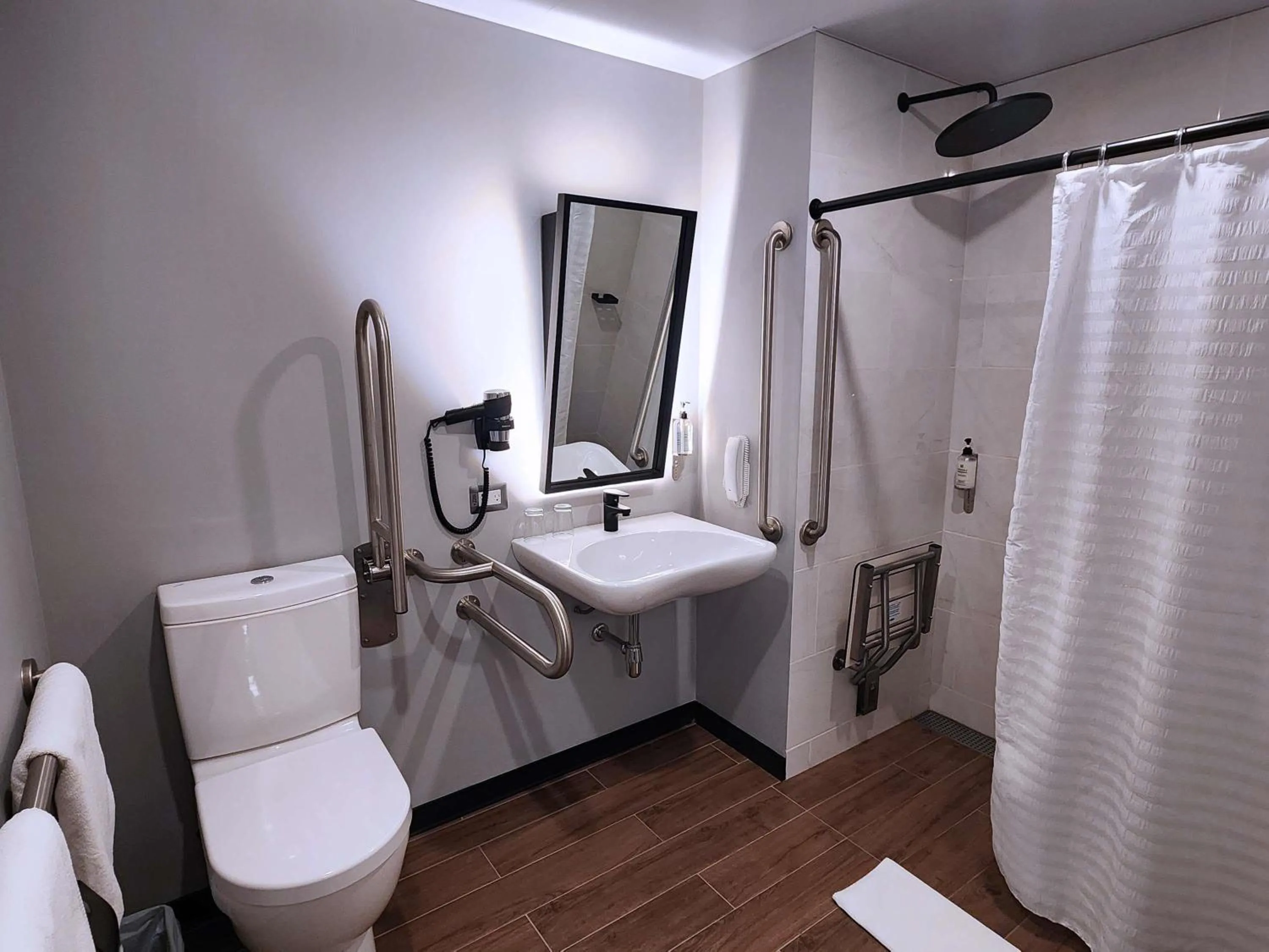 Bedroom, Bed in ibis styles Lima San Isidro