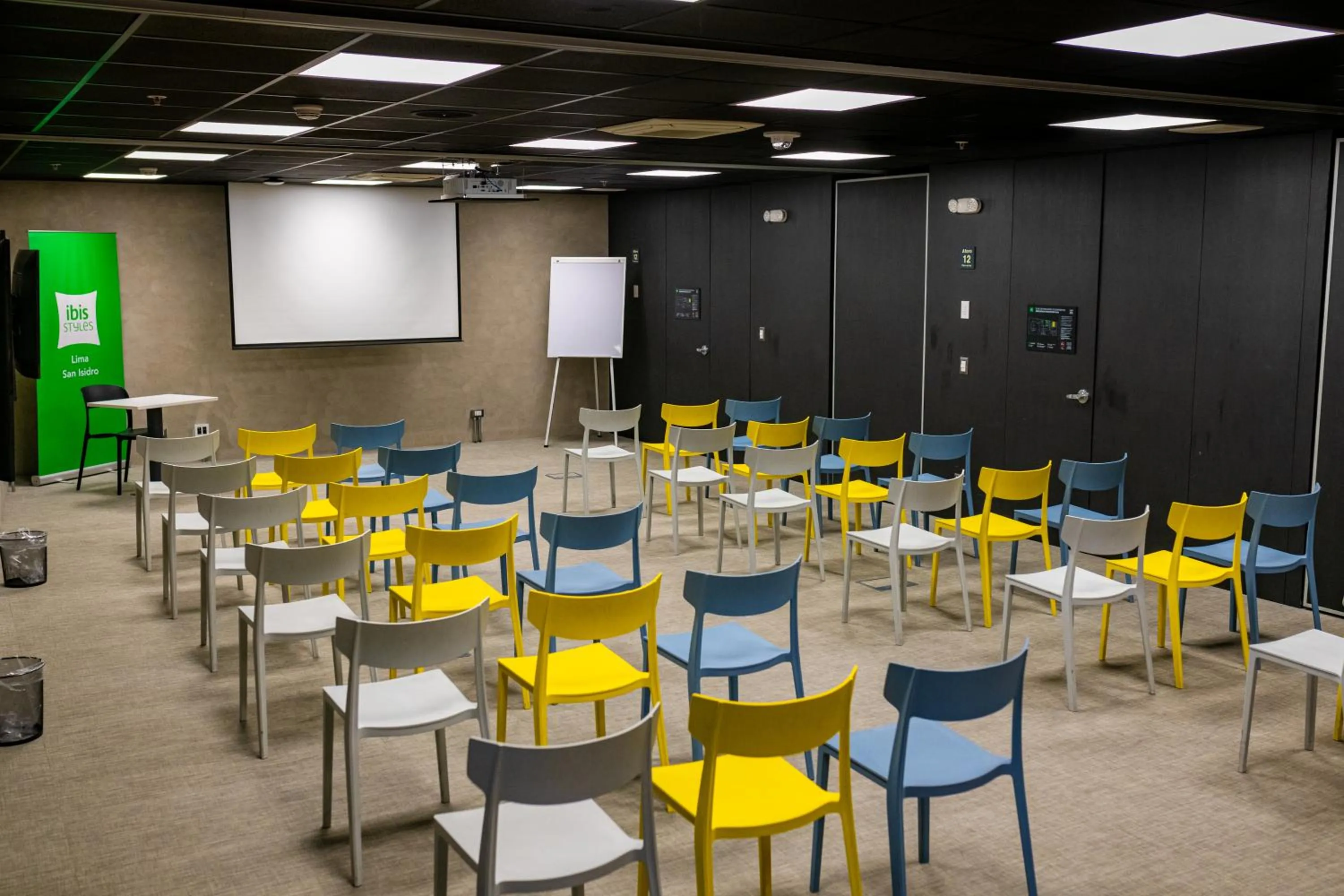 Meeting/conference room in ibis styles Lima San Isidro
