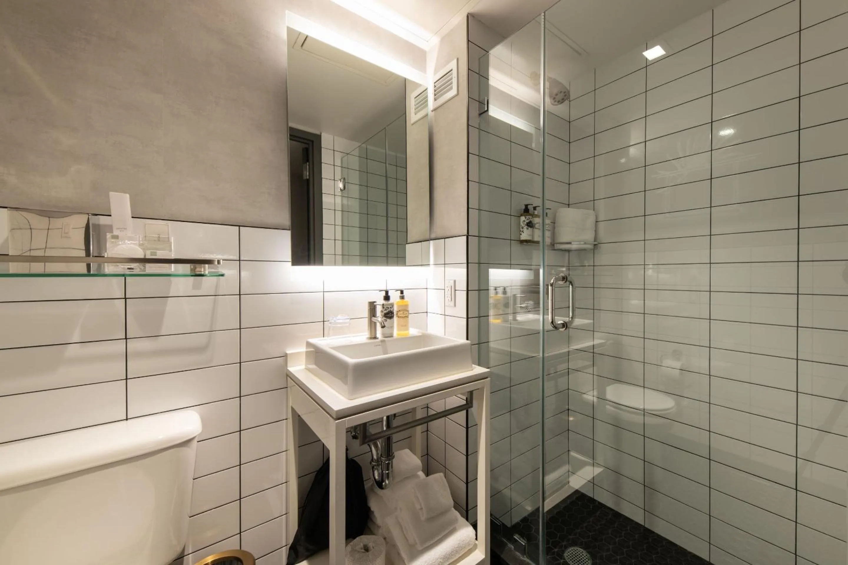 Bathroom in Pestana CR7 Times Square