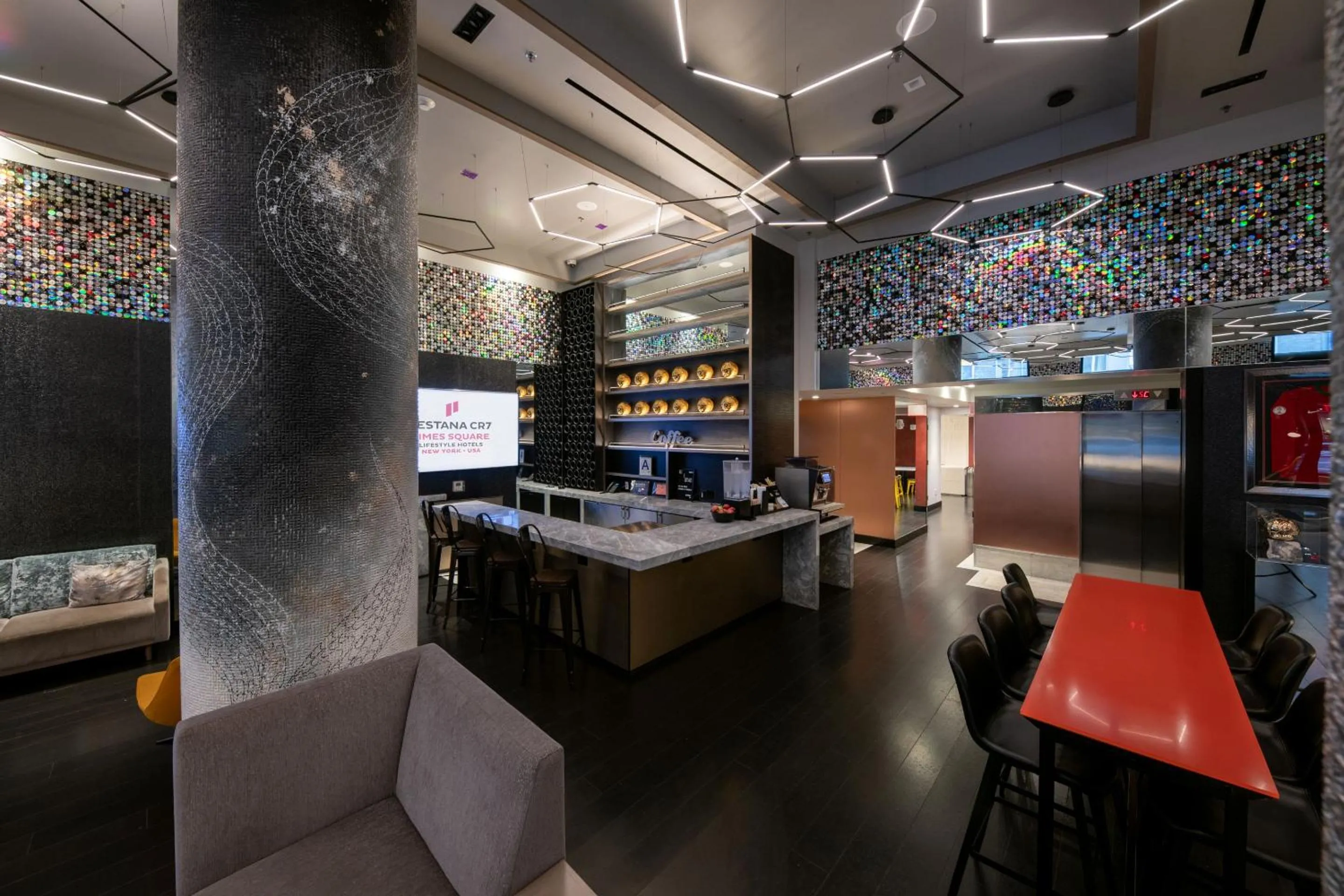 Lobby or reception in Pestana CR7 Times Square