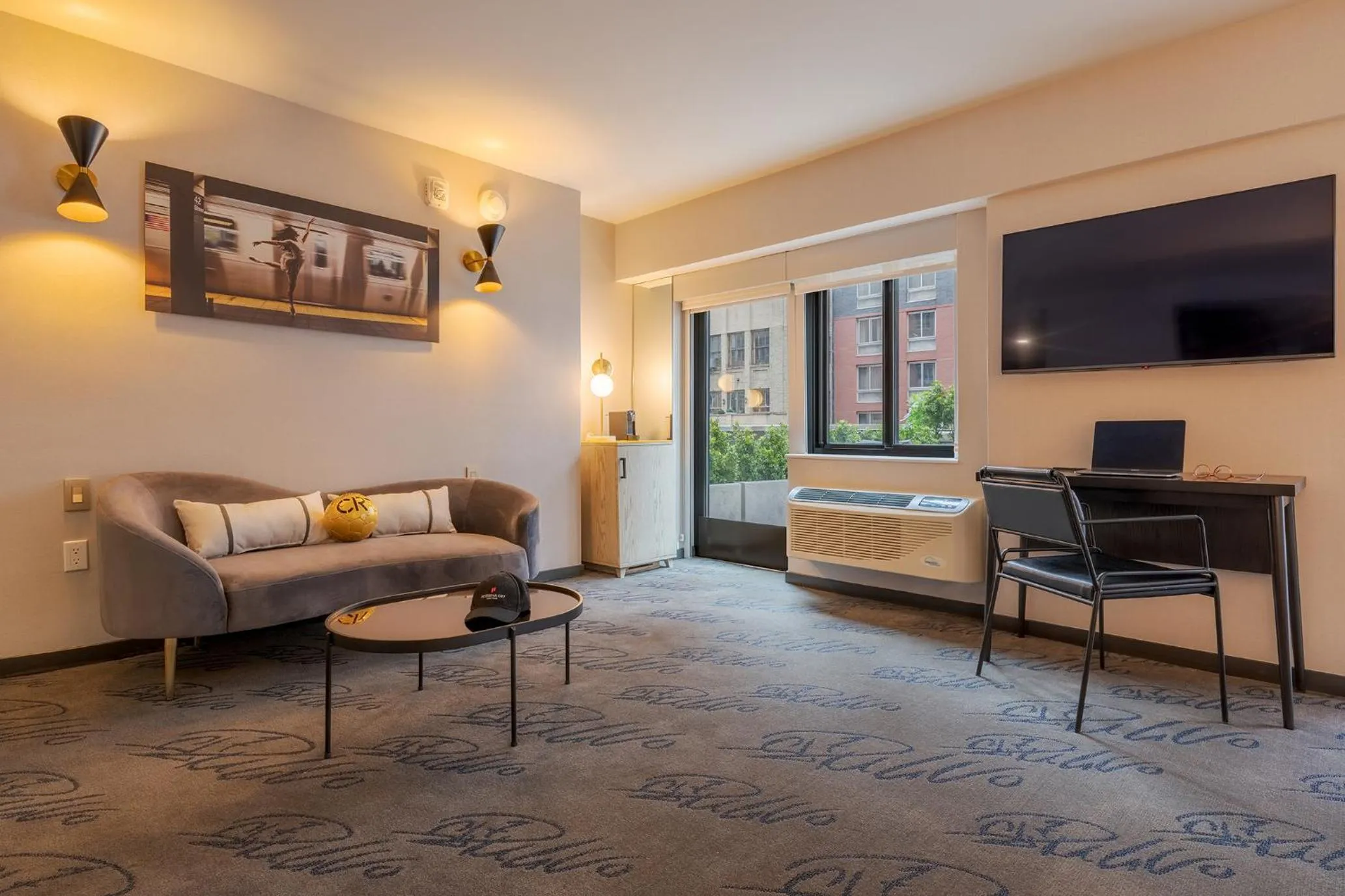 Communal lounge/ TV room in Pestana CR7 Times Square