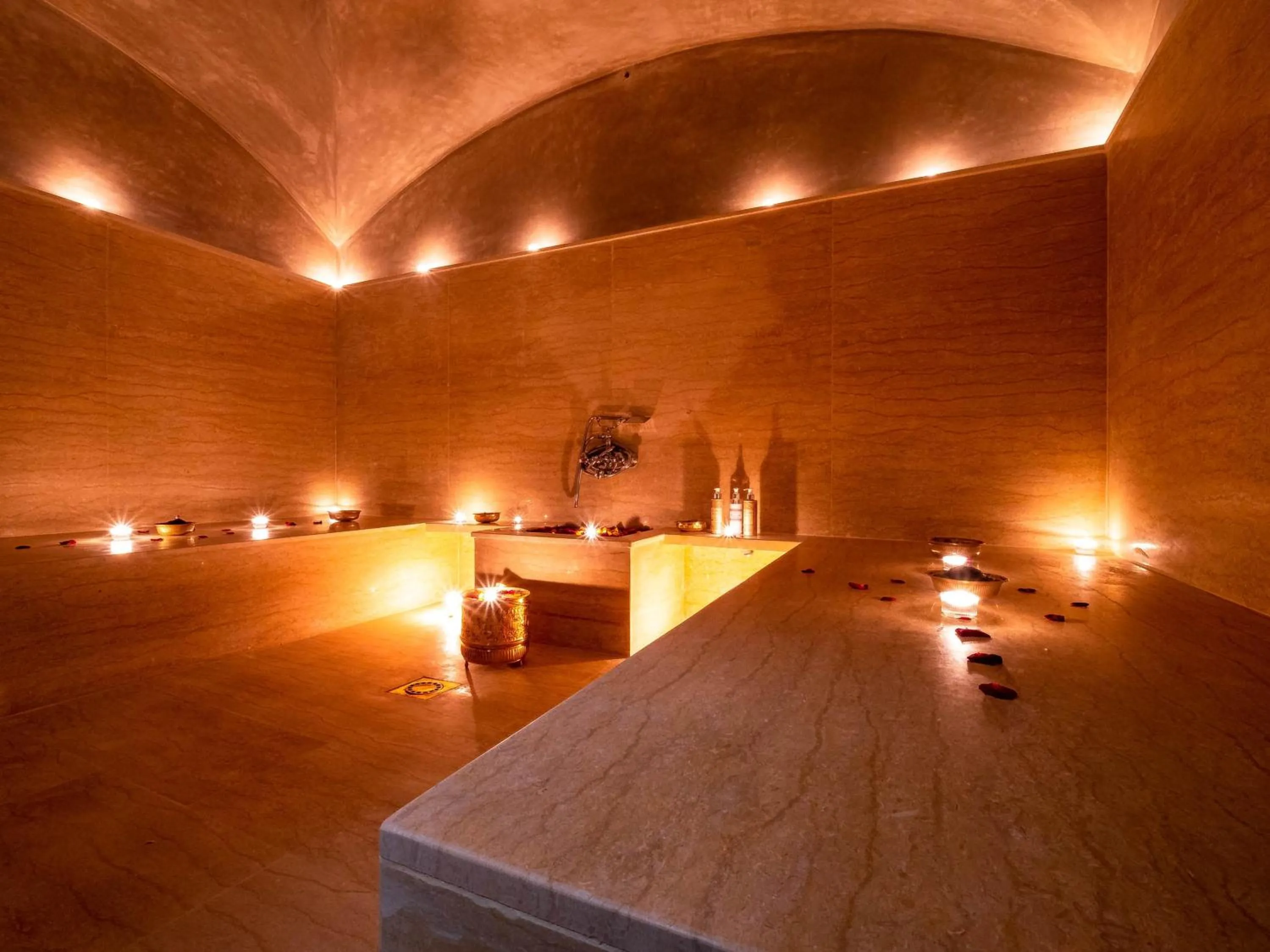 Steam room in Riad Houma